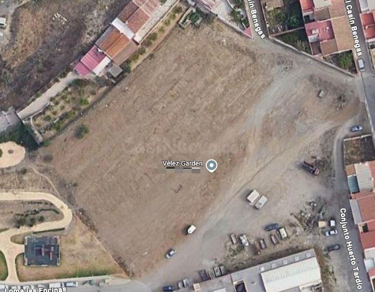 ¡Oportunidad Única! Parcela en Vélez-Málaga con Proyecto Apr