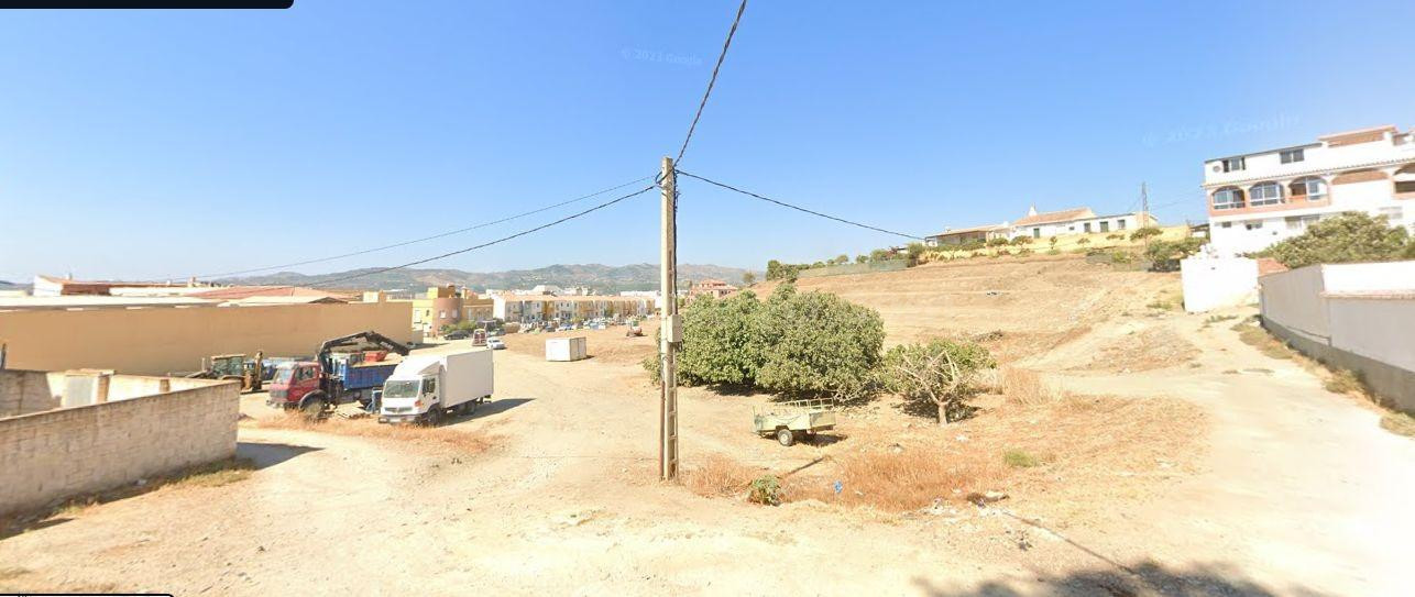 ¡Oportunidad Única! Parcela en Vélez-Málaga con Proyecto Apr - foto 3