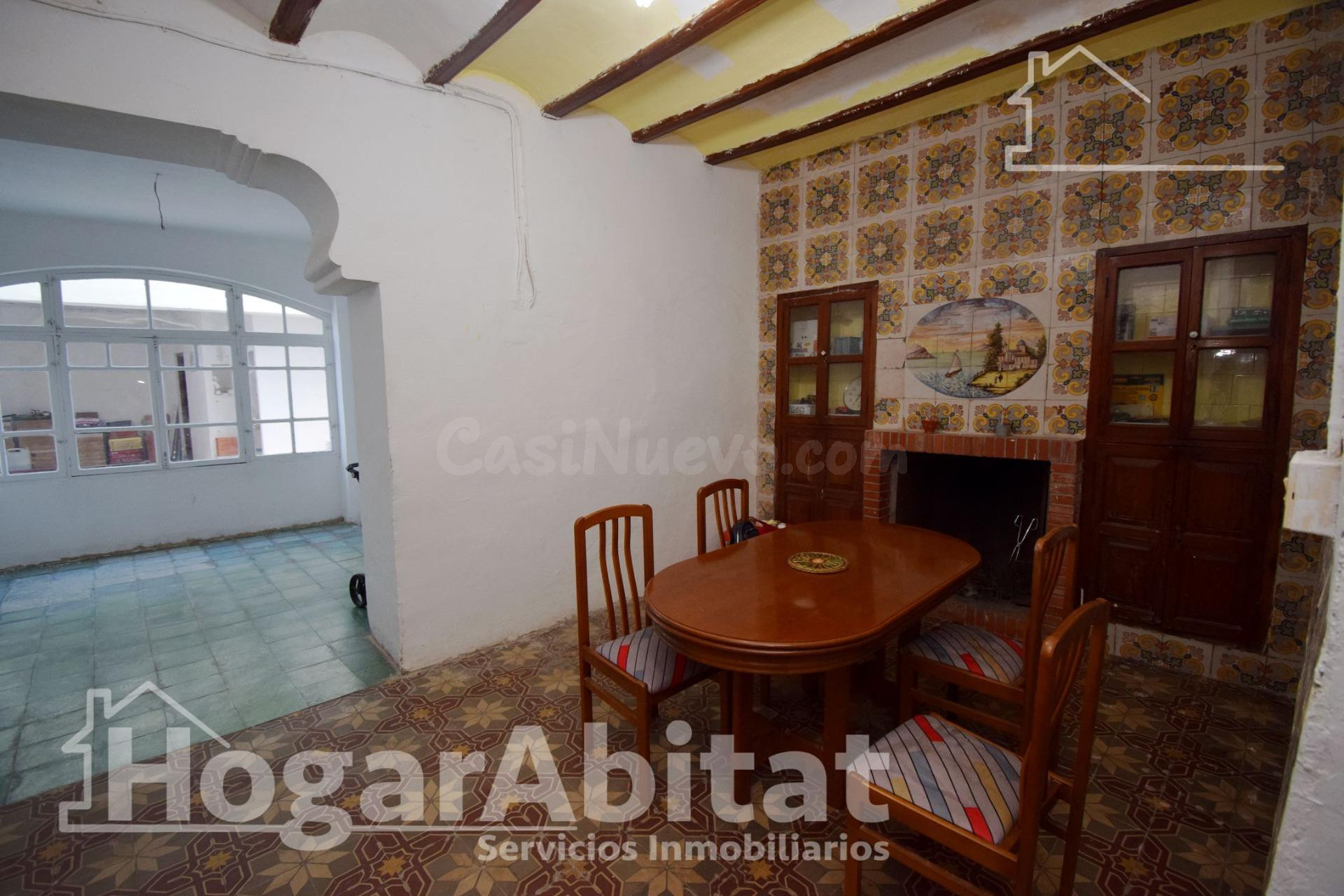 AMPLIA CASA CON 2 TERRAZAS Y GARAJE - foto 5