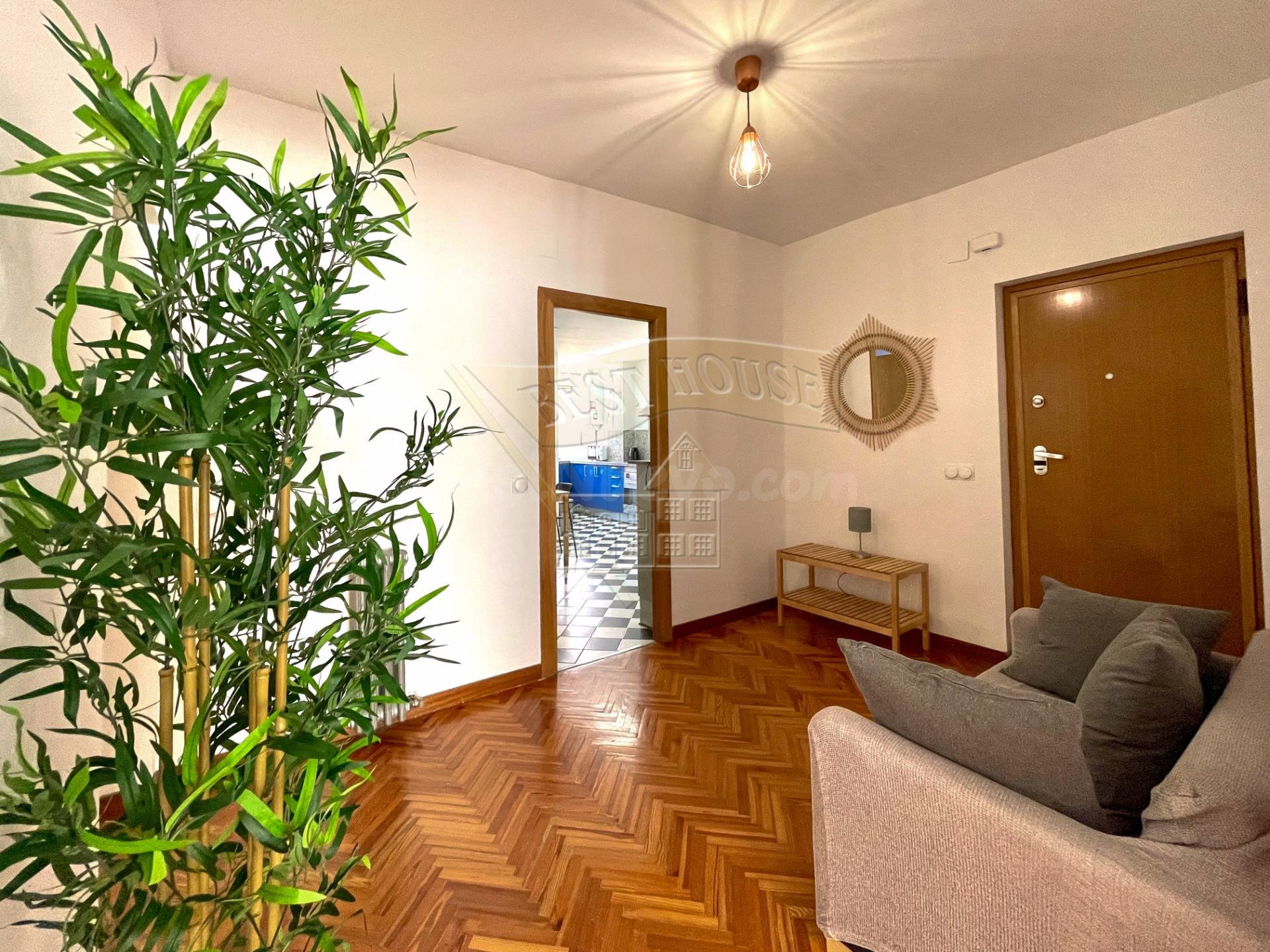 AMPLIO Y LUMINOSO PISO CON habitaciones DOBLES***** - foto 3