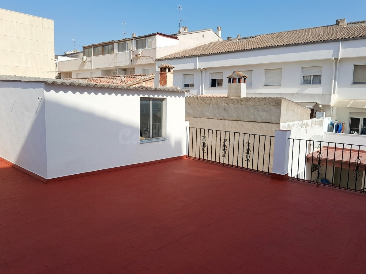 CASA + 2 PLANTAS BAJAS  POSIBILIDAD DE DIVISIÓN HORIZONTAL P - foto 5