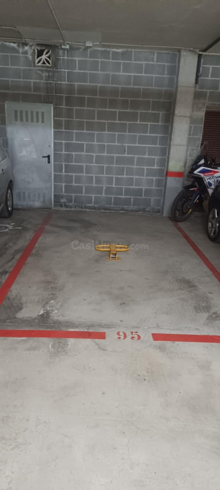 Se vende amplia Plaza de Aparcamiento, ¡CERCA DE HOSPITAL CL - foto 3
