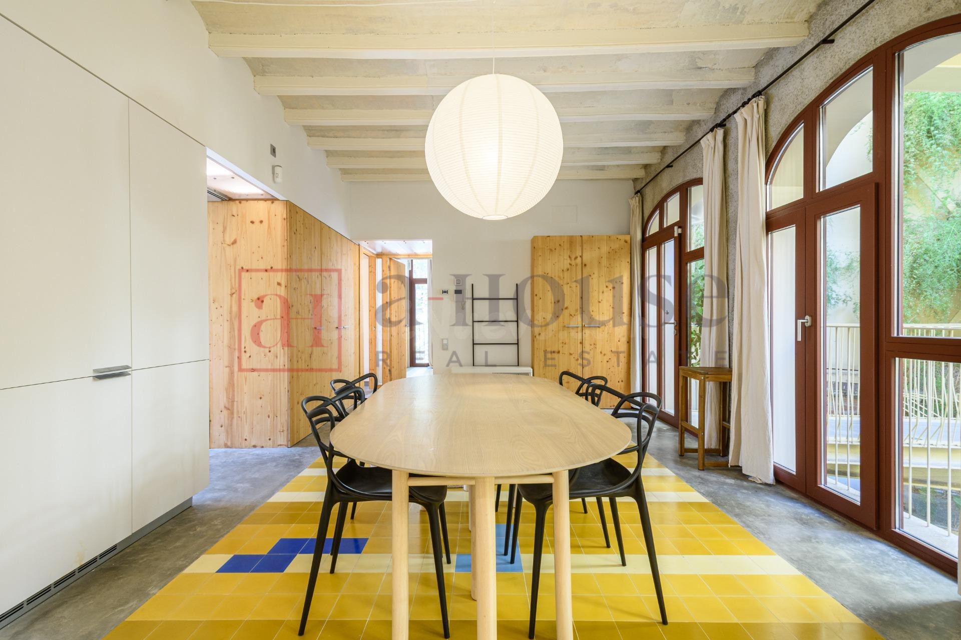 PISO DE OBRA NUEVA CON PISCINA COMUNITARIA, TODO EXTERIOR EN