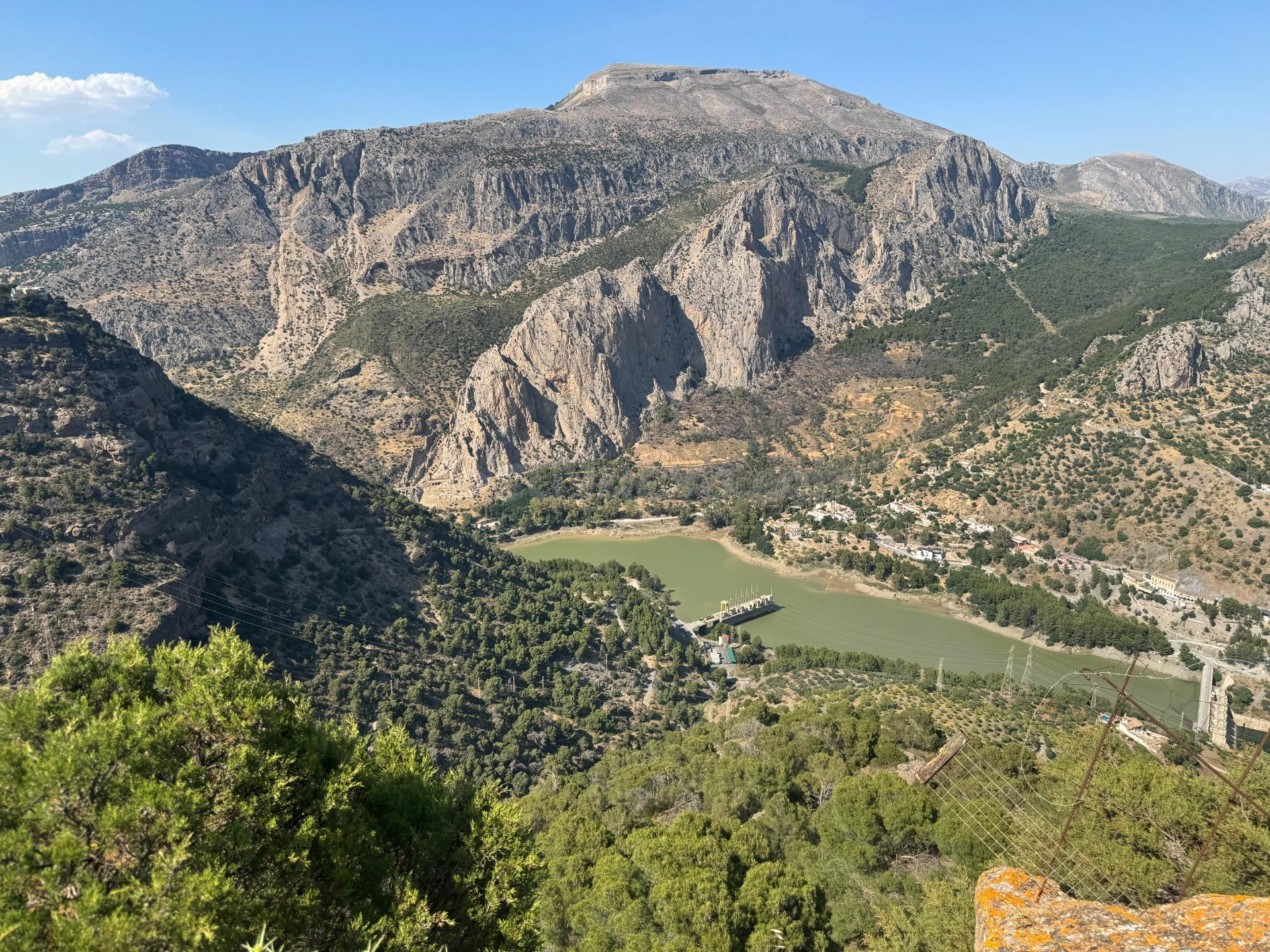 Finca con vistas espectaculares al Chorro, uso comercial y d