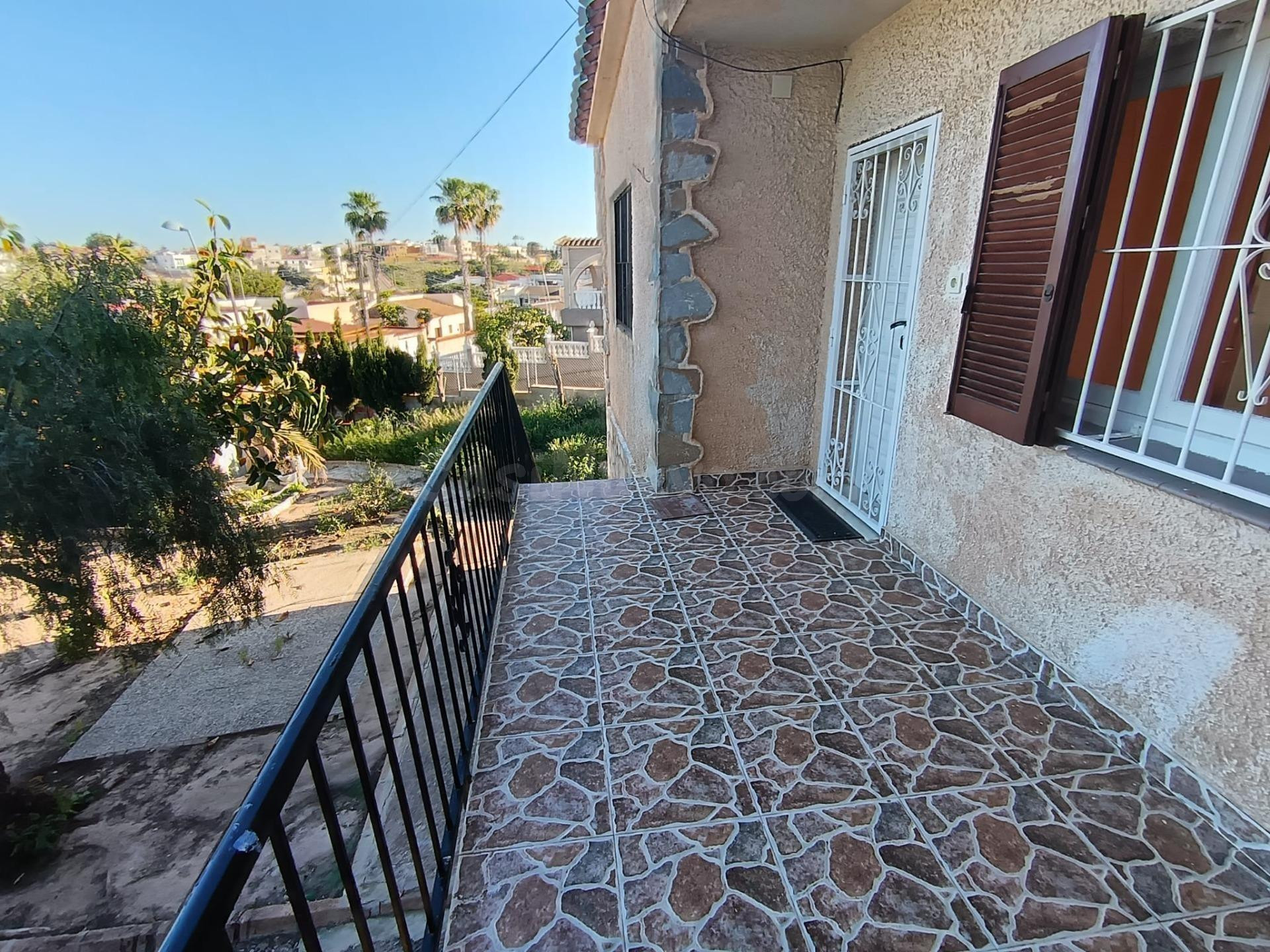 Chalet independiente en parcela de 831 m2 con infinitas posi - foto 3