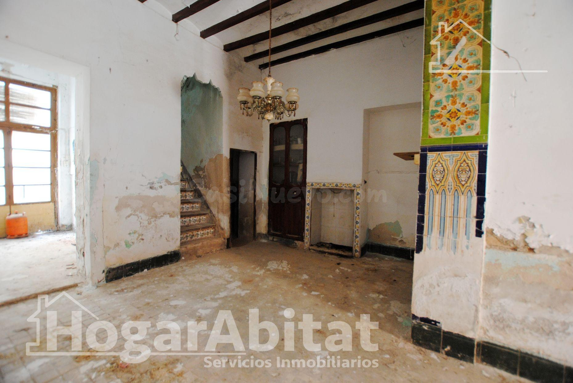 ESPACIOSA CASA CON TERRAZA Y CON MUCHAS POSIBILIDADES - foto 5