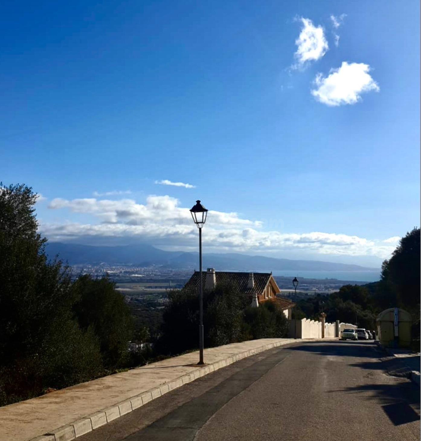 Parcela urbana con impresionantes vistas !! - foto 5