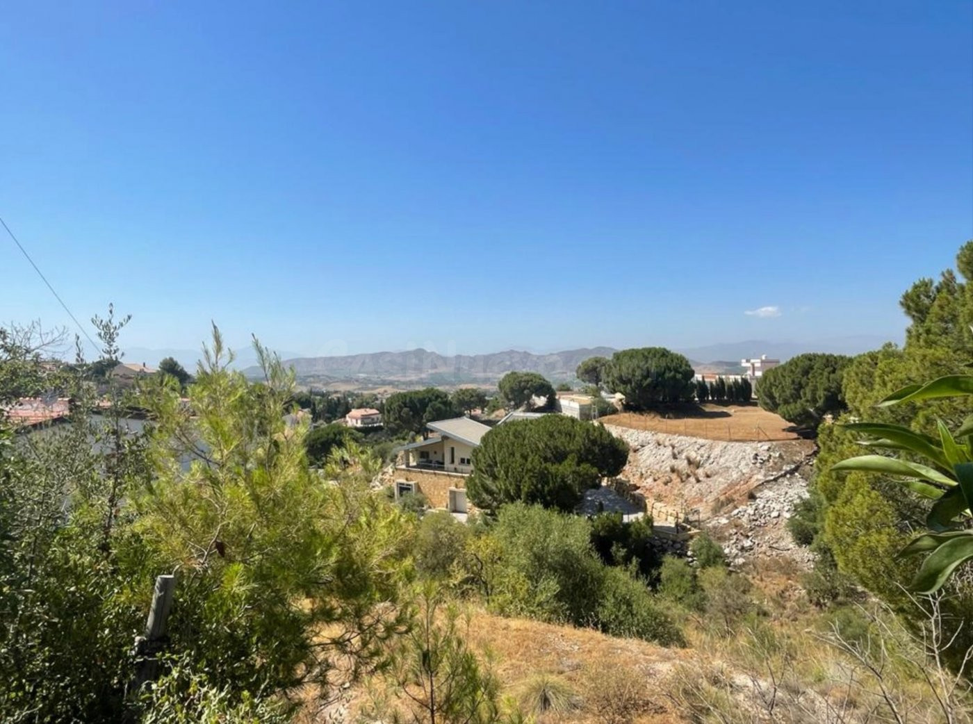 Parcela en Alhaurín de la Torre, zona Pinos de Alhaurín - foto 3