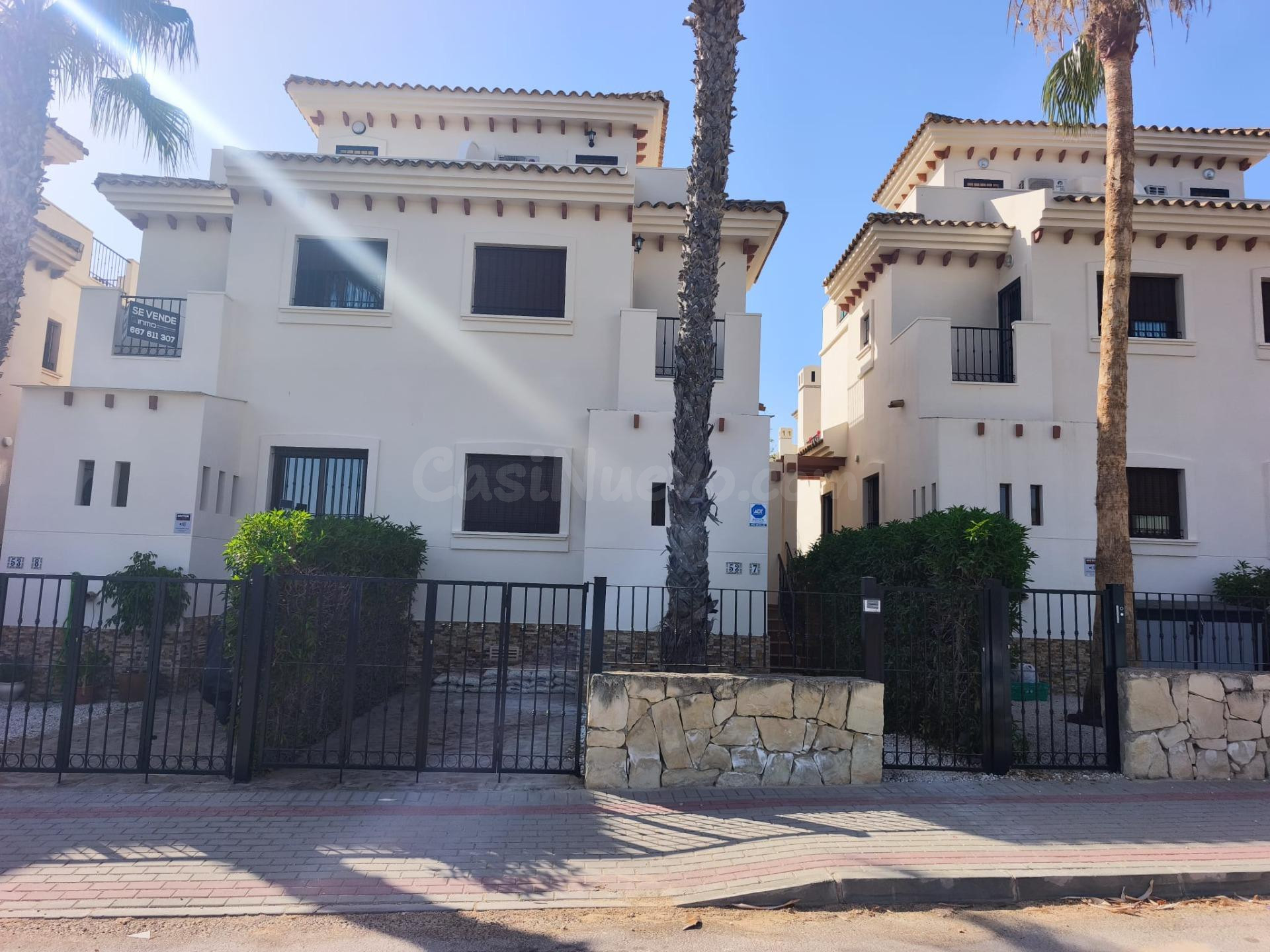 Exclusivo adosado en Residencial Paradise Golf con jardín pr - foto 2