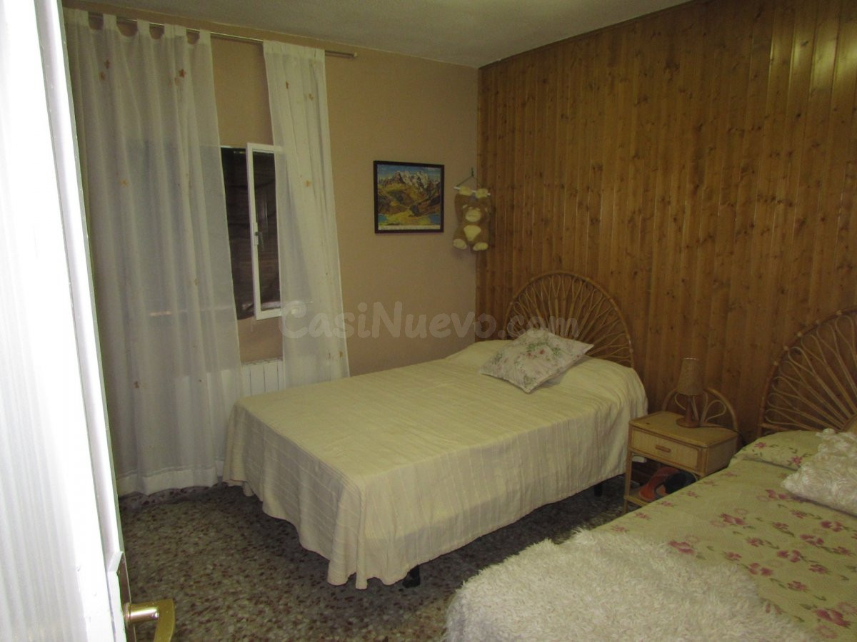 Parcela 5 habitaciones 240m² en venta - Urbanización Casas V - foto 5