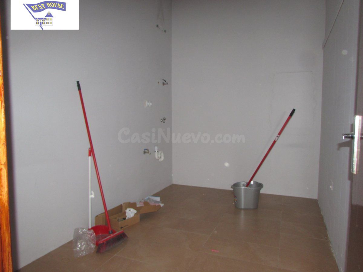 Local comercial 80m² en alquiler - Circunvalacion - foto 3