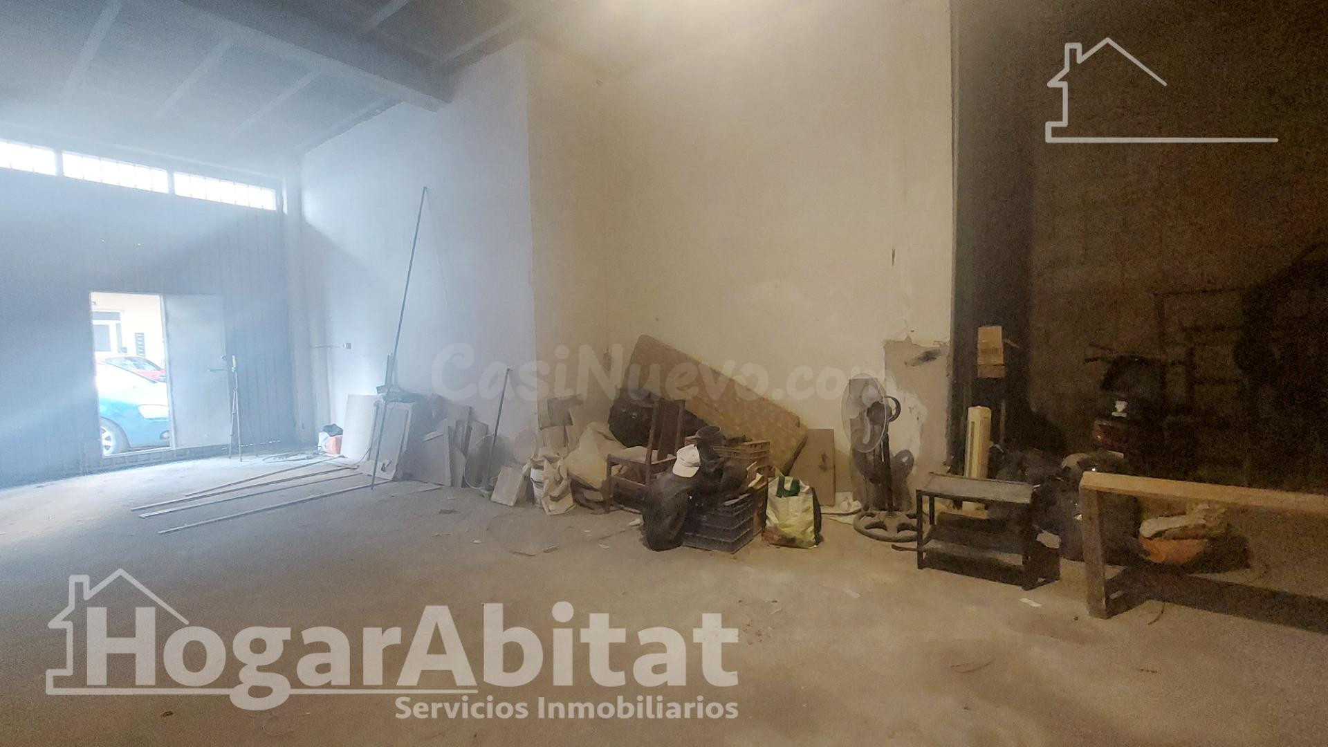 AMPLIO LOCAL COMERCIAL JUNTO A LA AV. DE VALENCIA