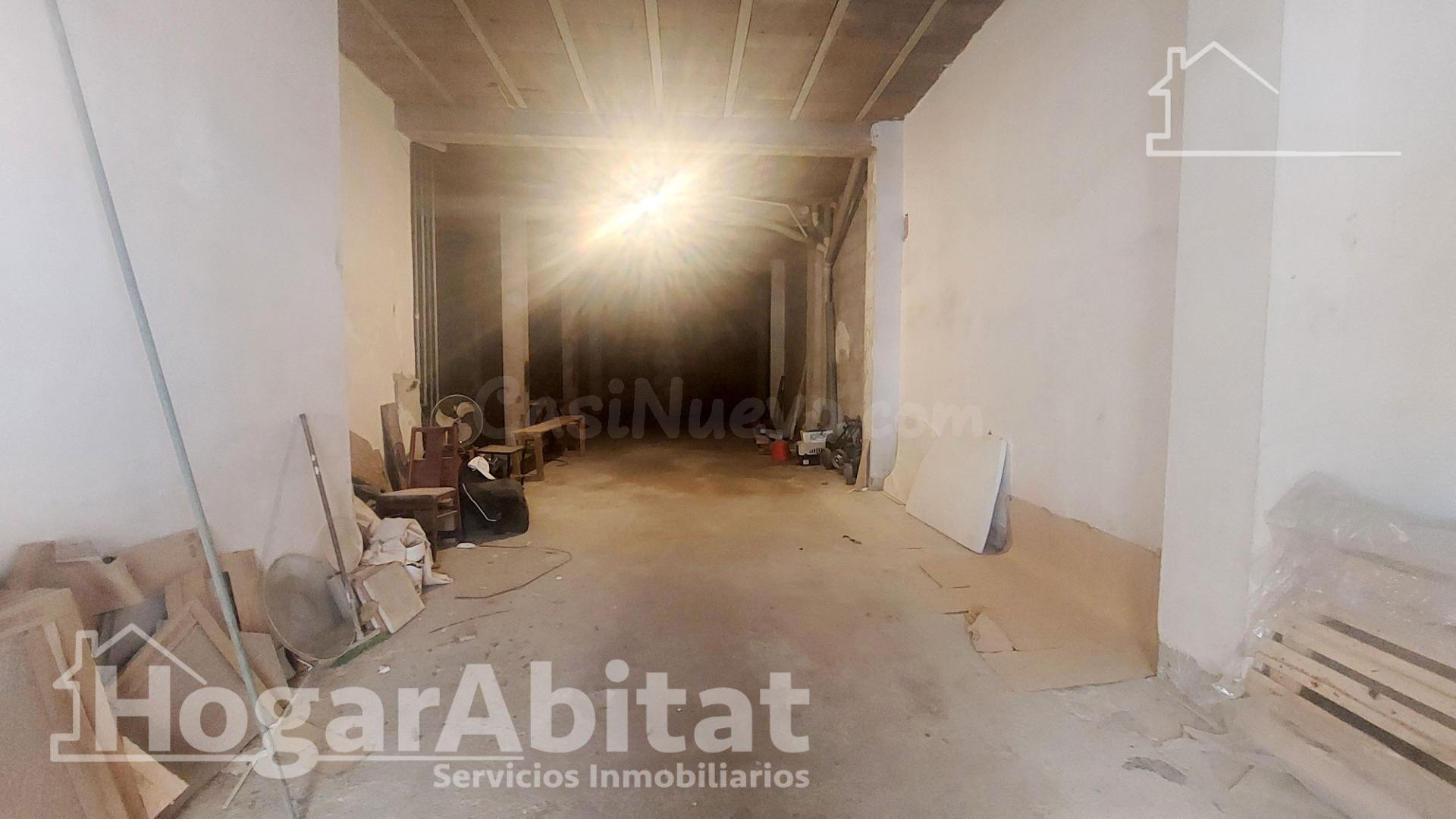 AMPLIO LOCAL COMERCIAL JUNTO A LA AV. DE VALENCIA - foto 3