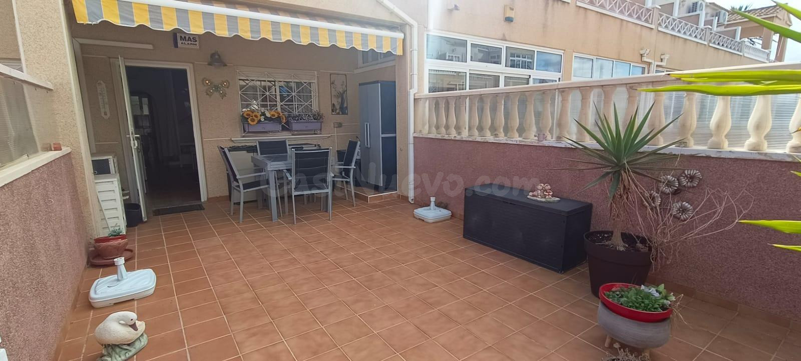 ✨ Tu rincón mediterráneo: adosado con gran terraza, solárium - foto 4