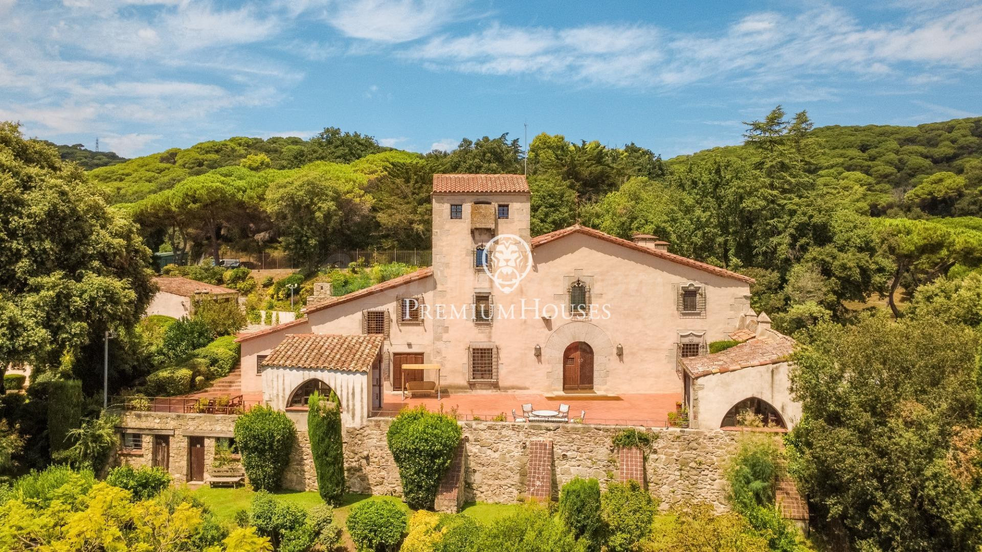 Casa en venta en Sant Andreu de Llavaneres irrepetible "La L - foto 2
