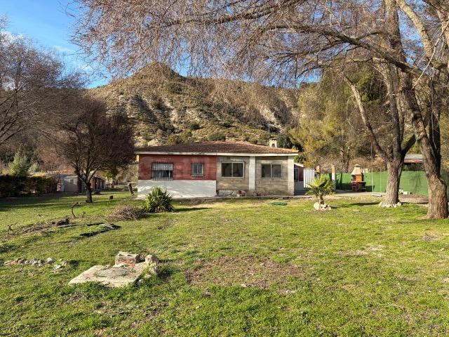 CHALET INDEPENDIENTE EN HONTOBA