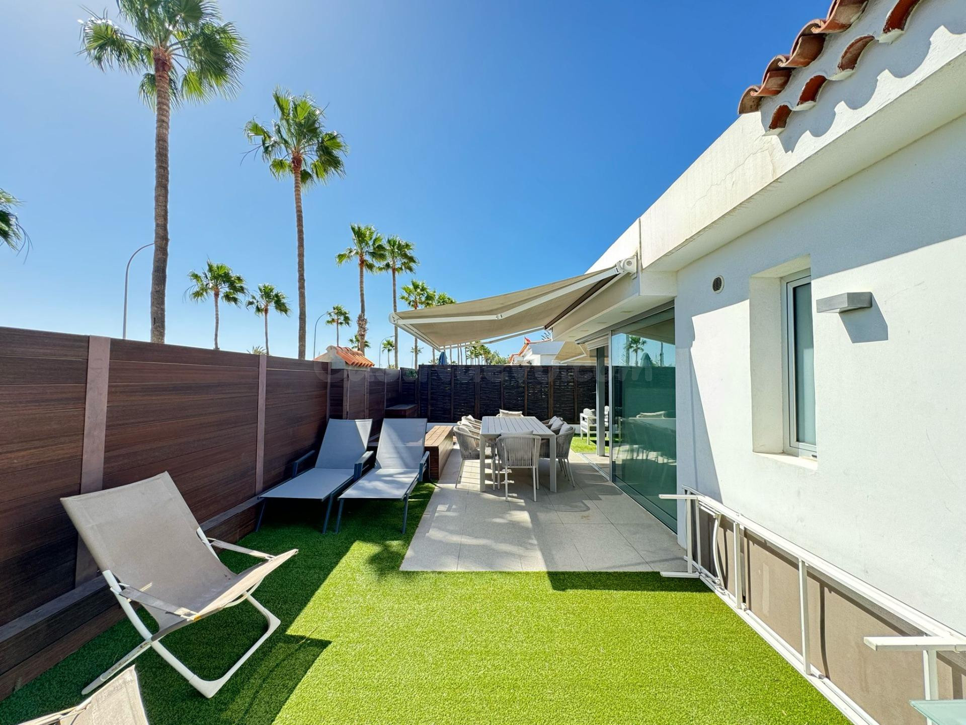 Espectacular bungalow con terraza privada y piscina comunita - foto 5