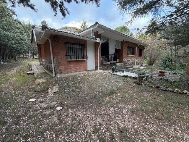 CHALET INDEPENDIENTE EN HONTOBA
