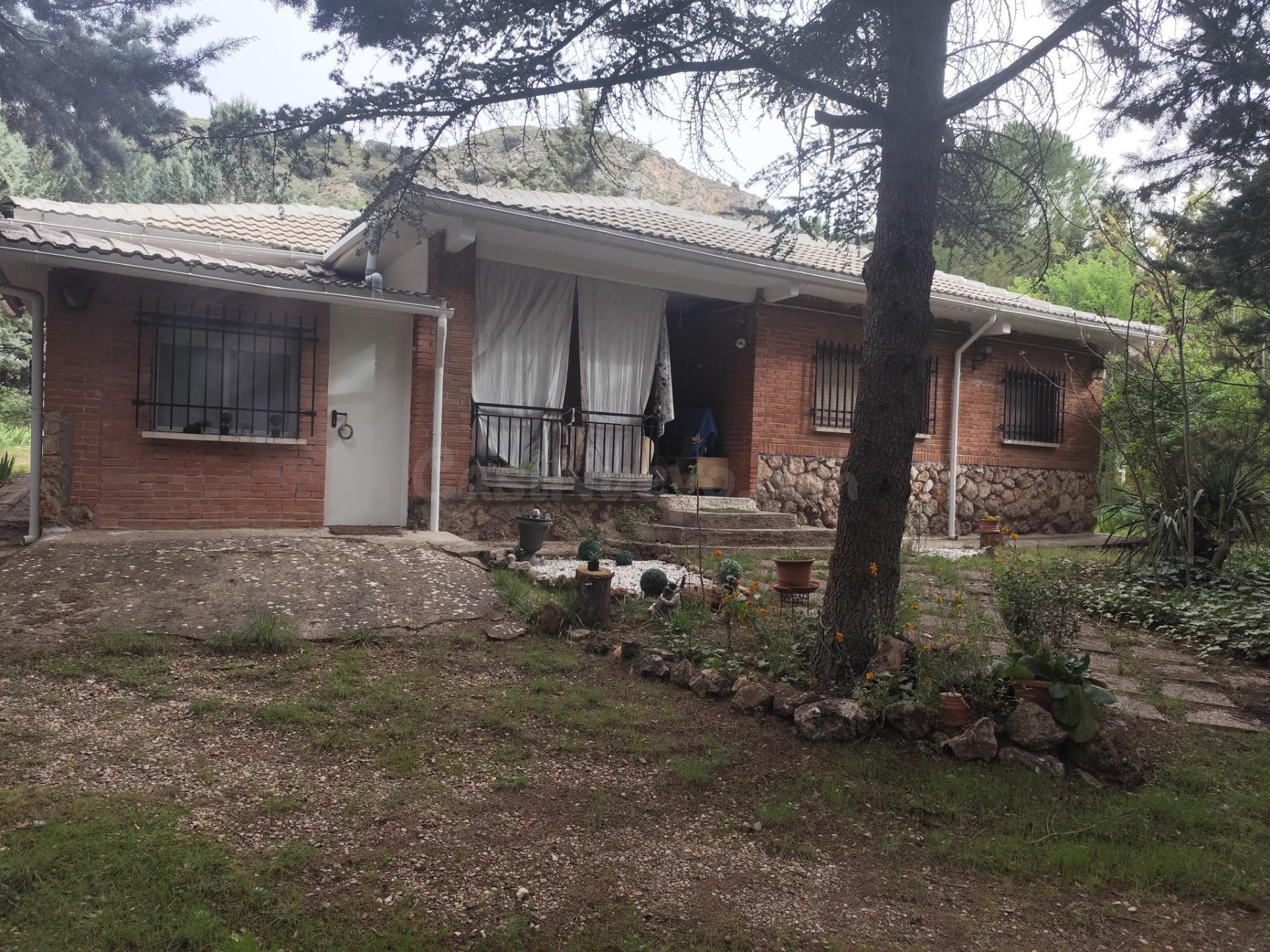 CHALET INDEPENDIENTE EN HONTOBA - foto 2