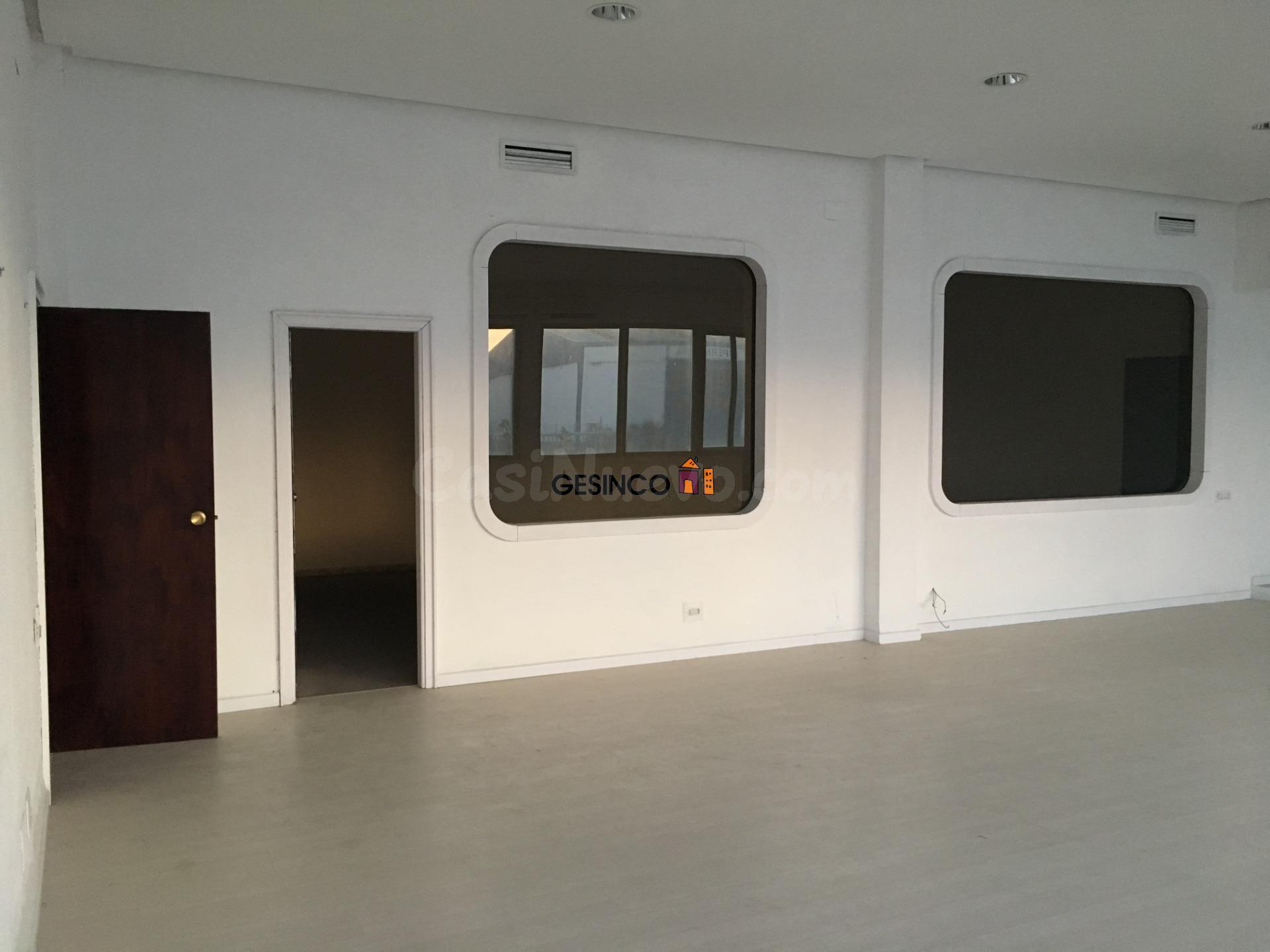 Local comercial 430m² en alquiler - Poligono El Pla - foto 2