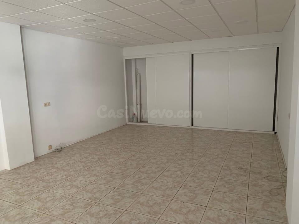 INVERSIÓN SEGURA EN RENTABILIDAD | LOCAL COMERCIAL APTO PARA - foto 4