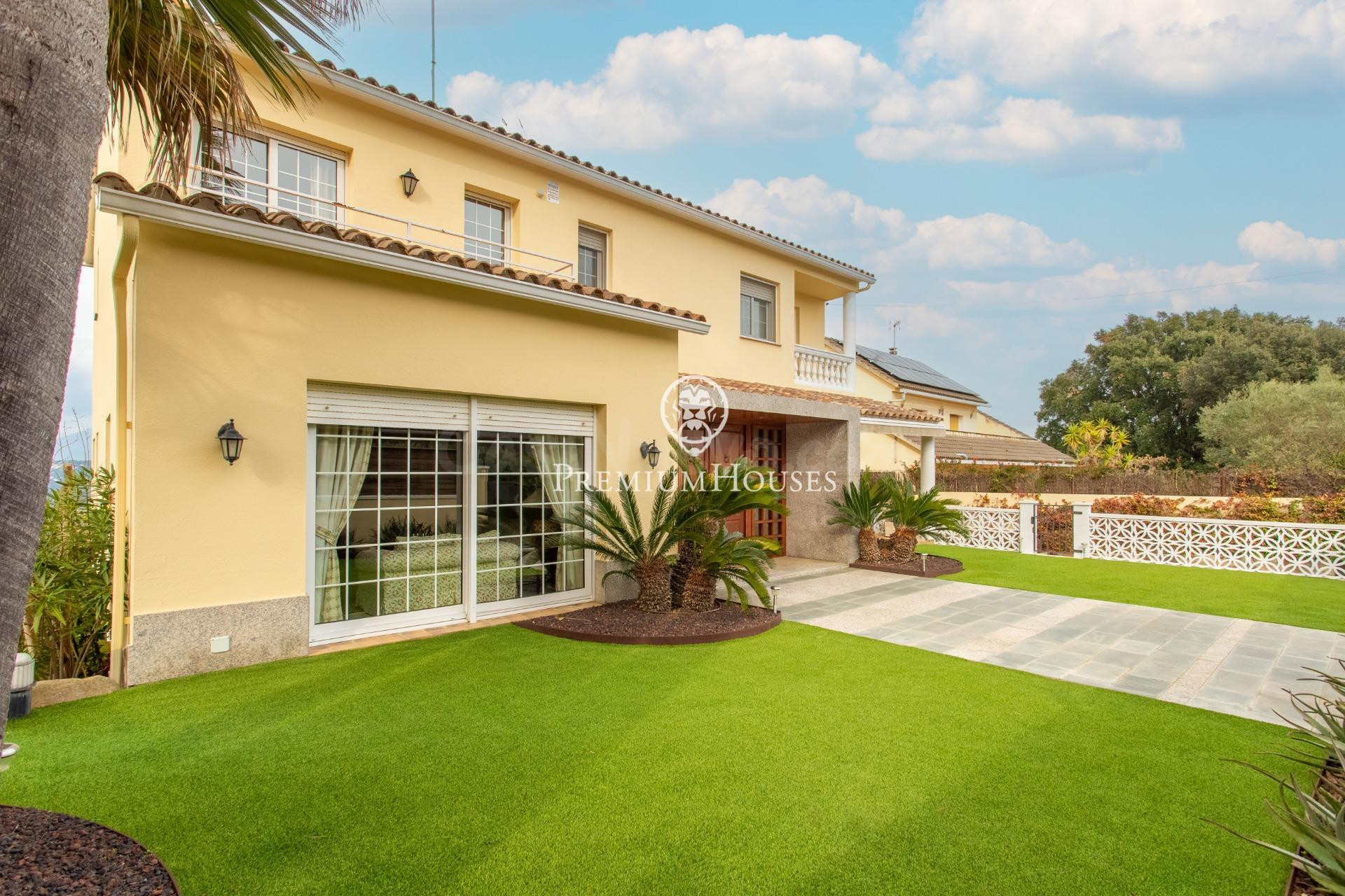 Casa unifamiliar en venta con piscina en Mataró - foto 4