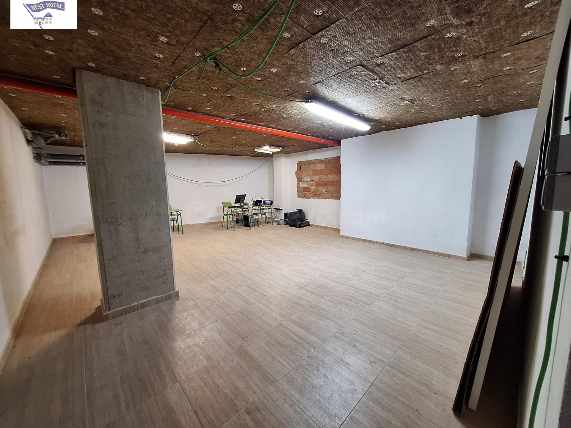 Local comercial 81m² en alquiler - Circunvalacion-Carrefour - foto 3