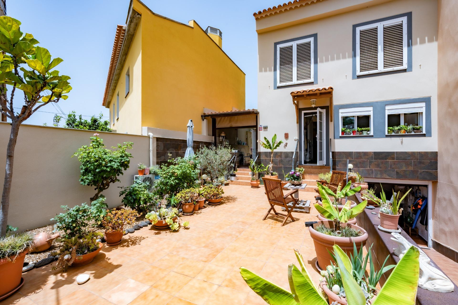 Exclusivo Chalet Pareado en Tegueste: Luz, amplitud y el con - foto 3