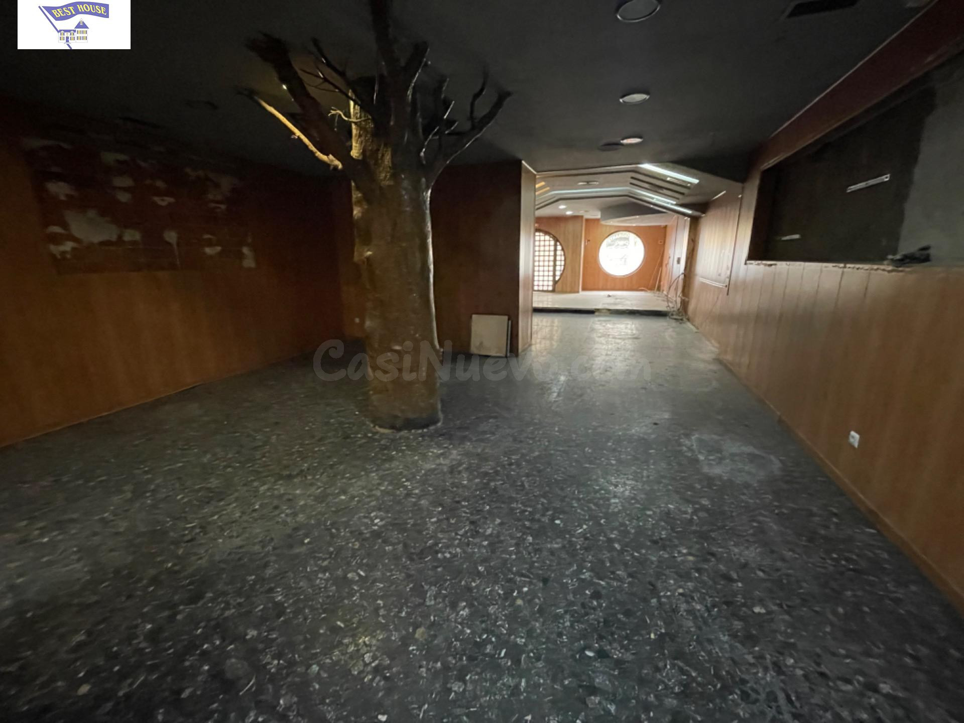 Local comercial 300m² en alquiler - Ensanche-Franciscanos - foto 3