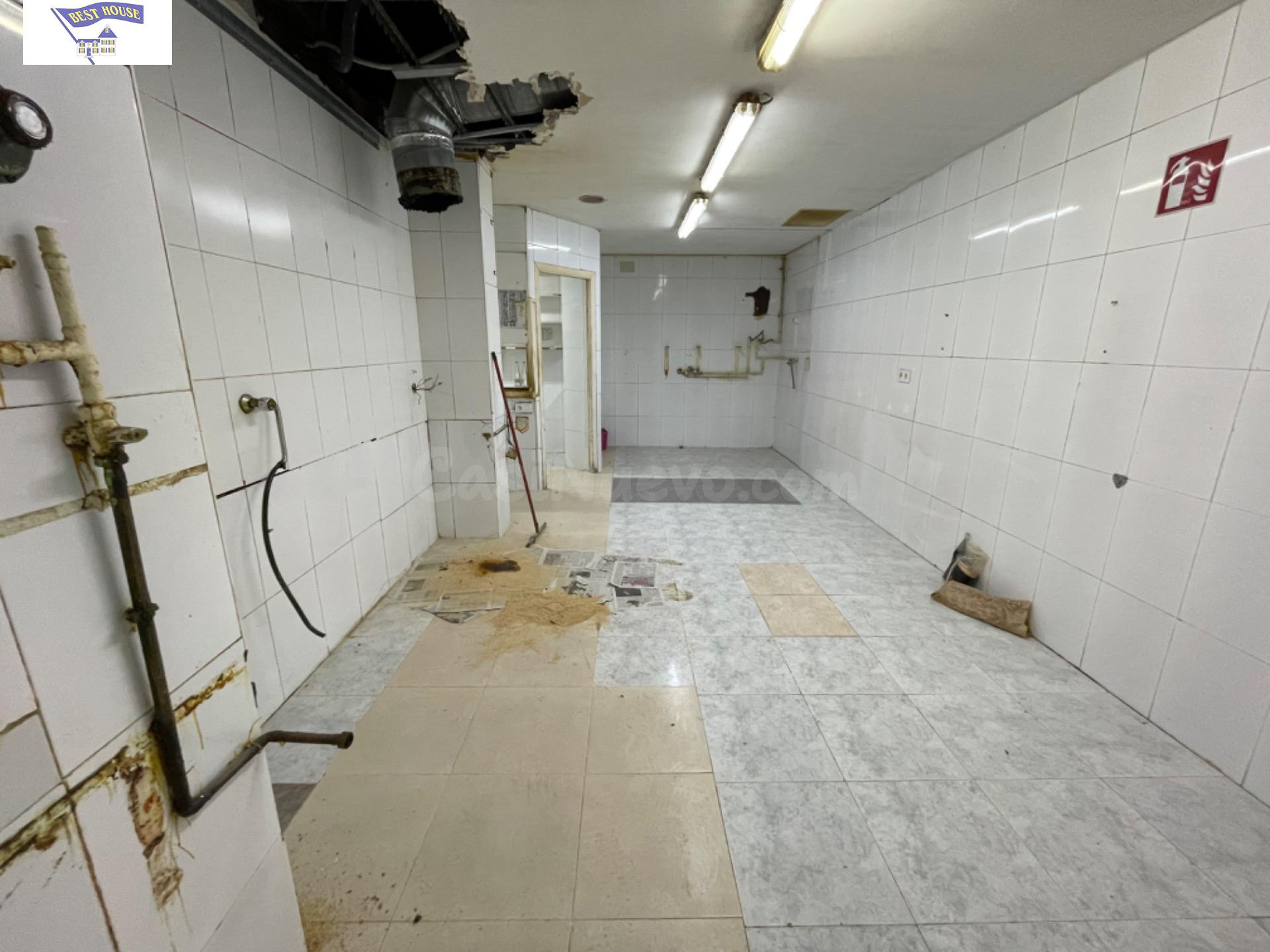 Local comercial 300m² en alquiler - Ensanche-Franciscanos - foto 5