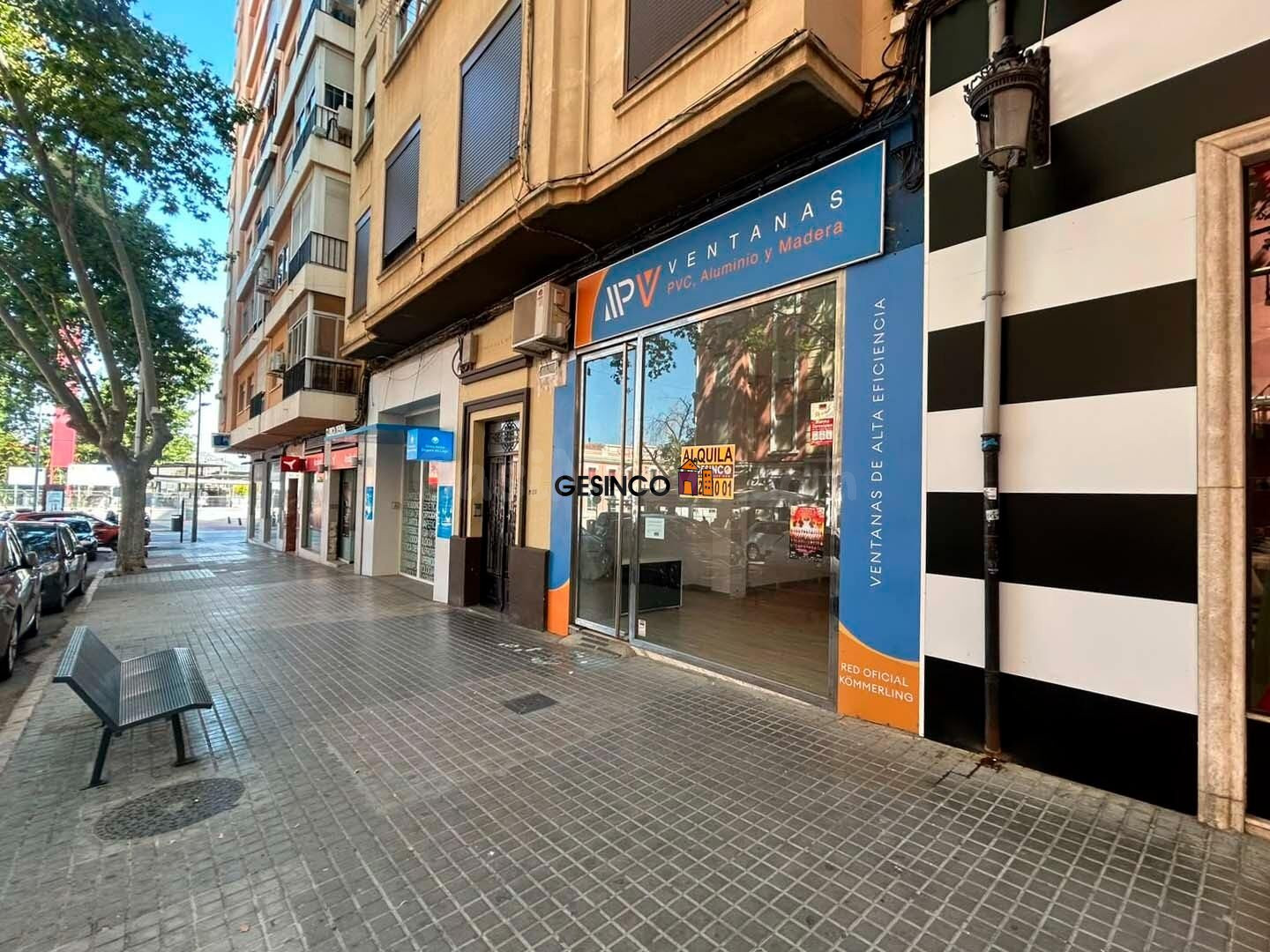 LOCAL COMERCIAL EN ALQUILER BIEN SITUADO