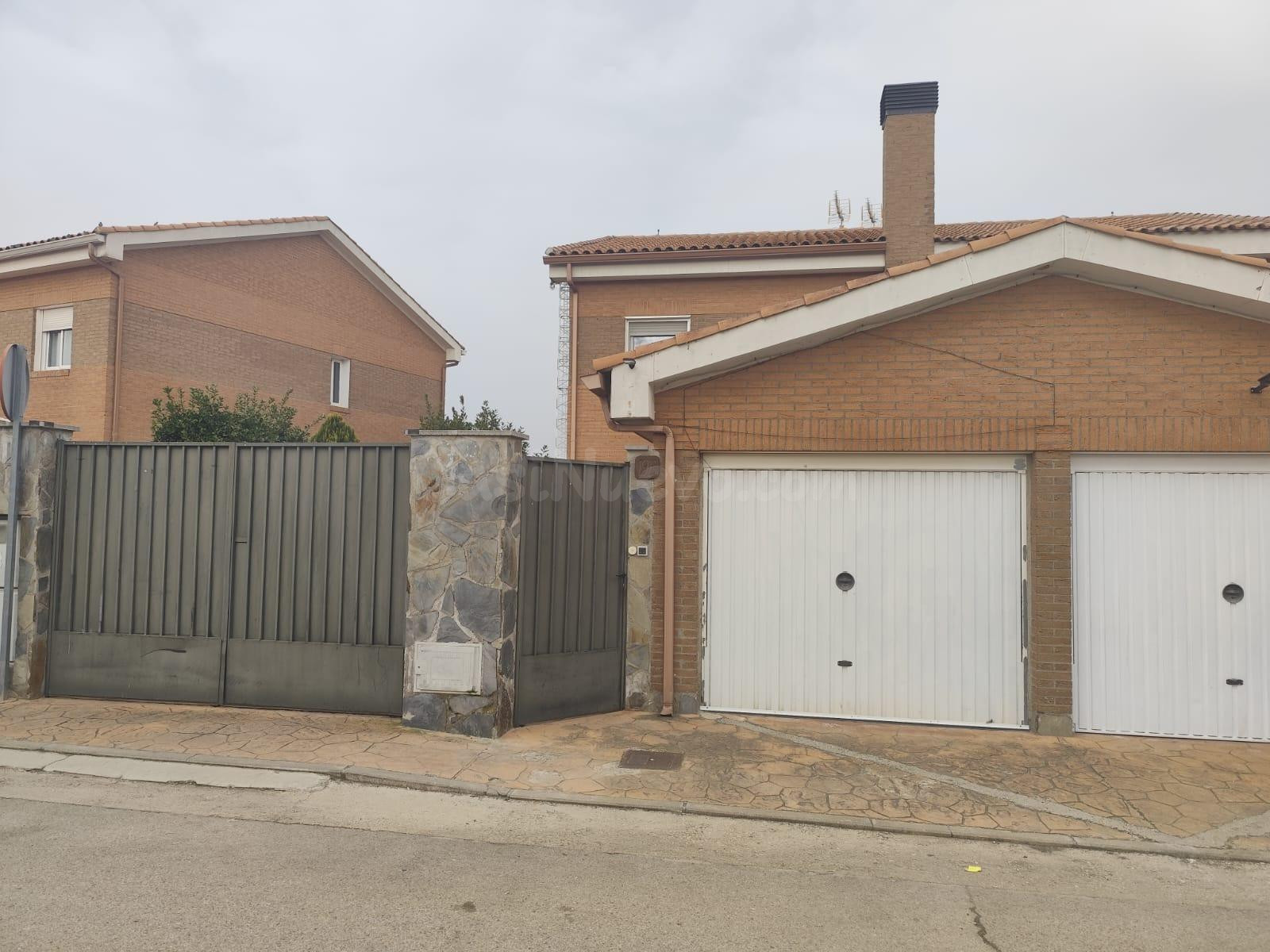 CHALET EN VENTA URBANIZACION BOSQUE DEL HENARES PIOZ - foto 3