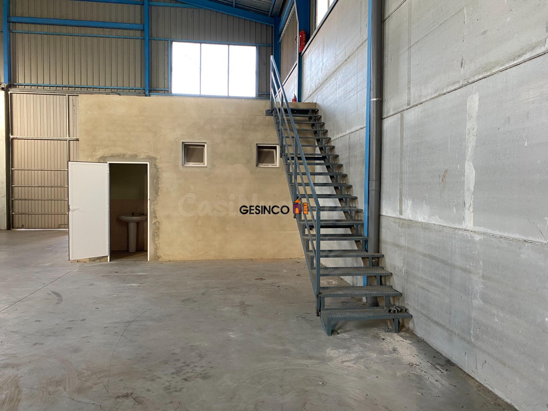 NAVE INDUSTRIAL INDEPENDIENTE EN ALQUILER POL. L´ALTET EN ON - foto 3