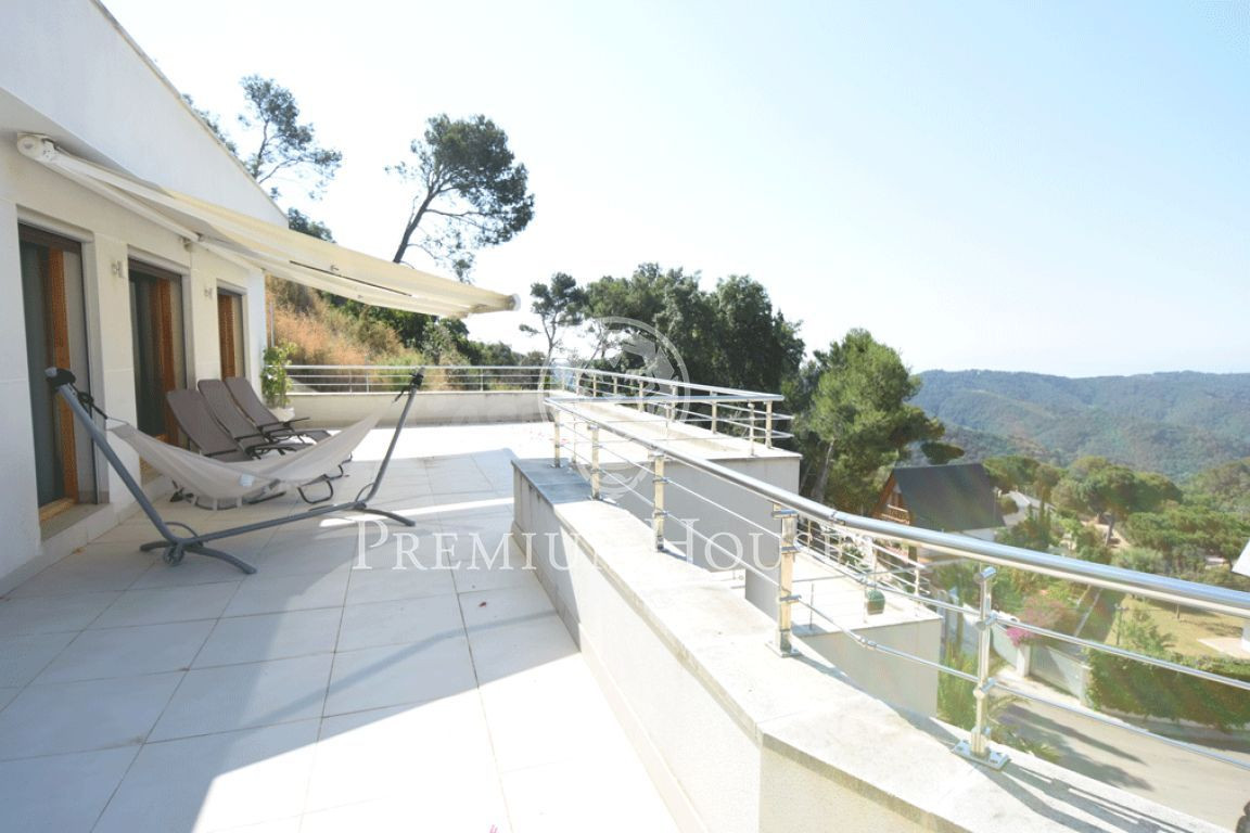 Casa con impresionantes vistas a la montaña - foto 3