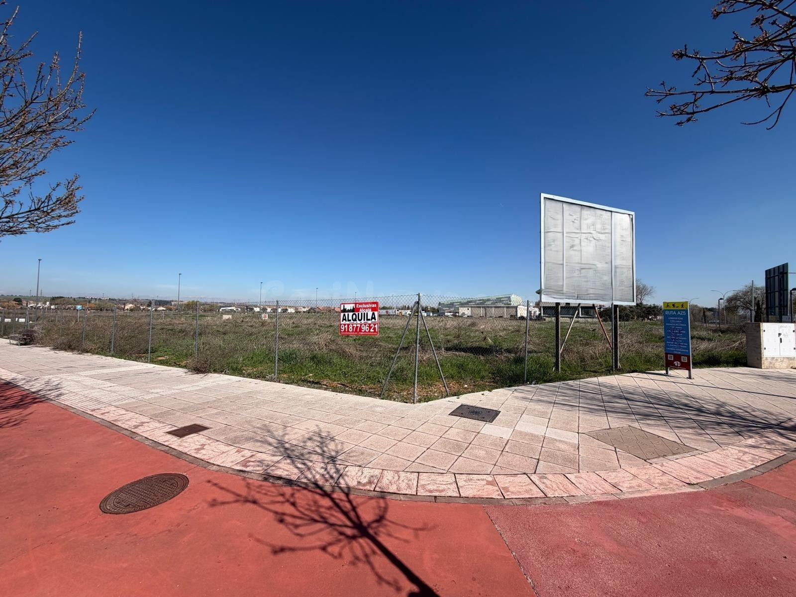 PARCELA TERCIARIA COMERCIAL EN UBICACIÓN ESTRATÉGICA – AZUQU - foto 3