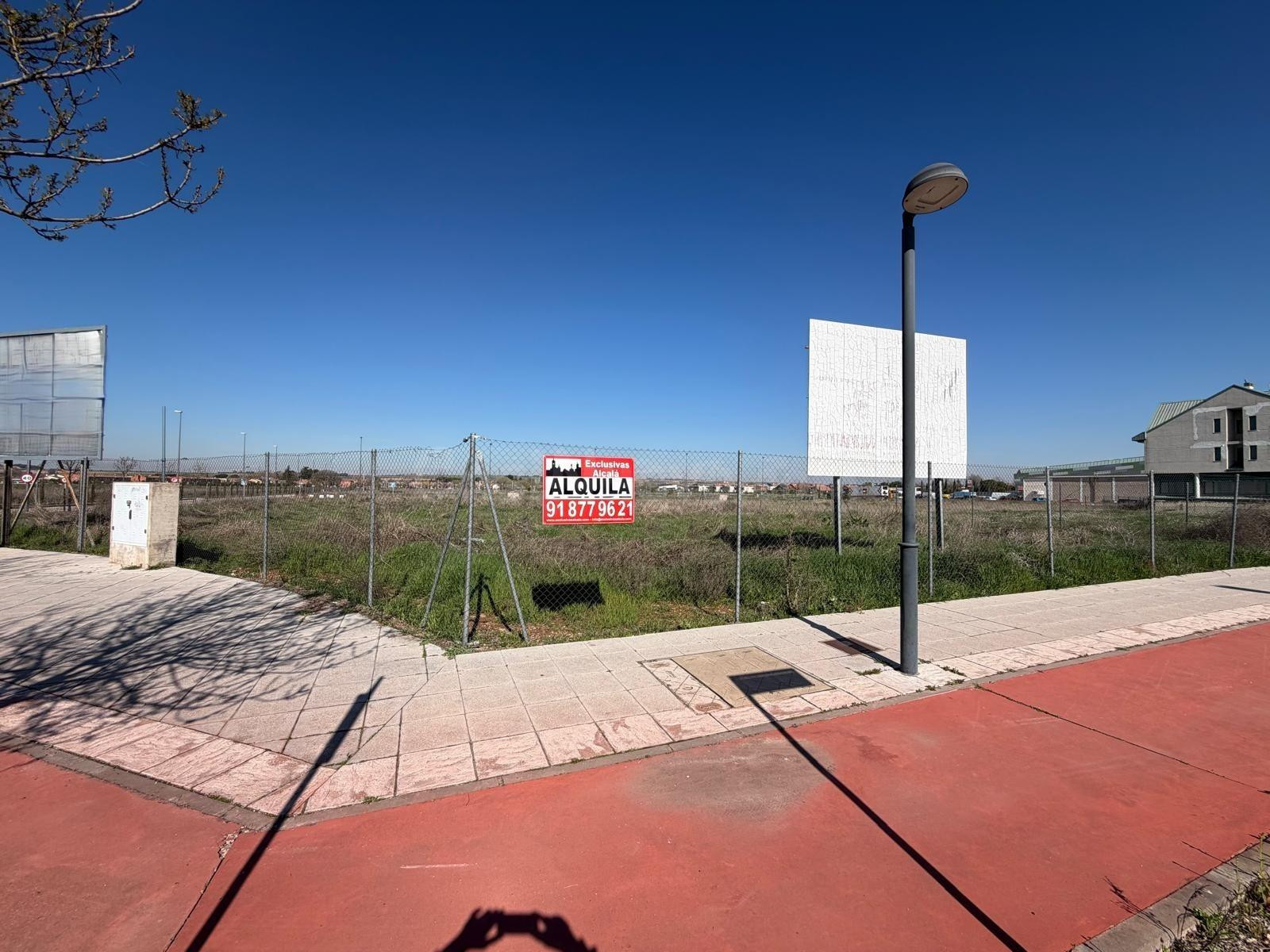 PARCELA TERCIARIA COMERCIAL EN UBICACIÓN ESTRATÉGICA – AZUQU - foto 5