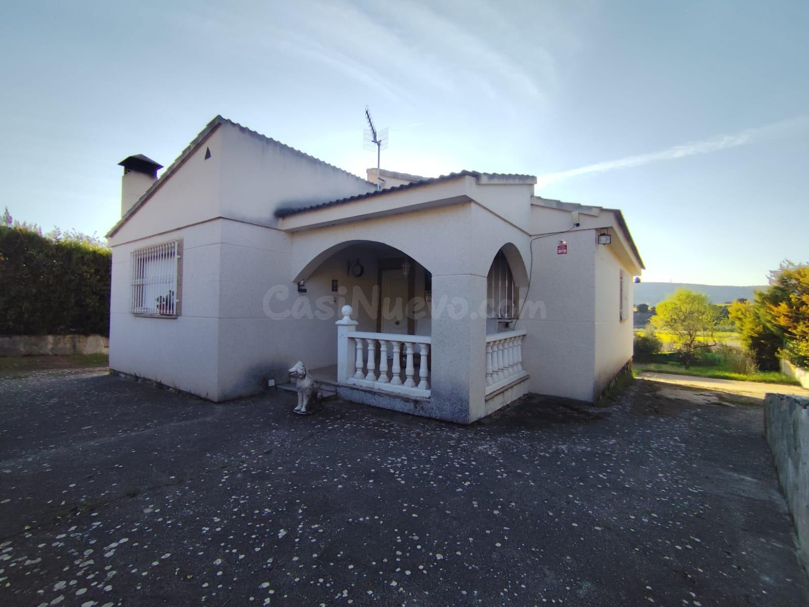CHALET INDEPENDIENTE EN FUENTENOVILLA