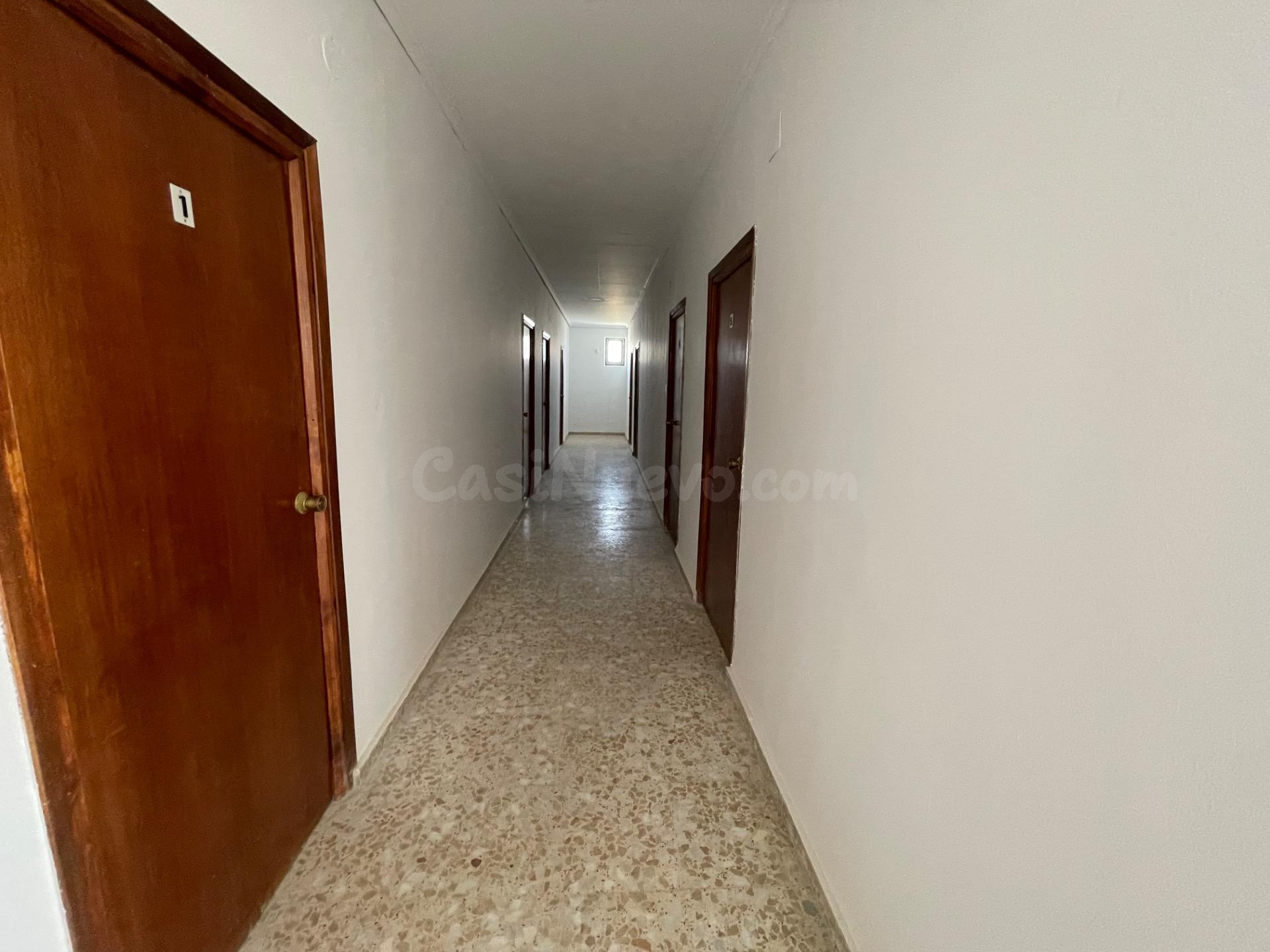 Hostal 7 habitaciones 205m² en alquiler - Barrios periférico - foto 2