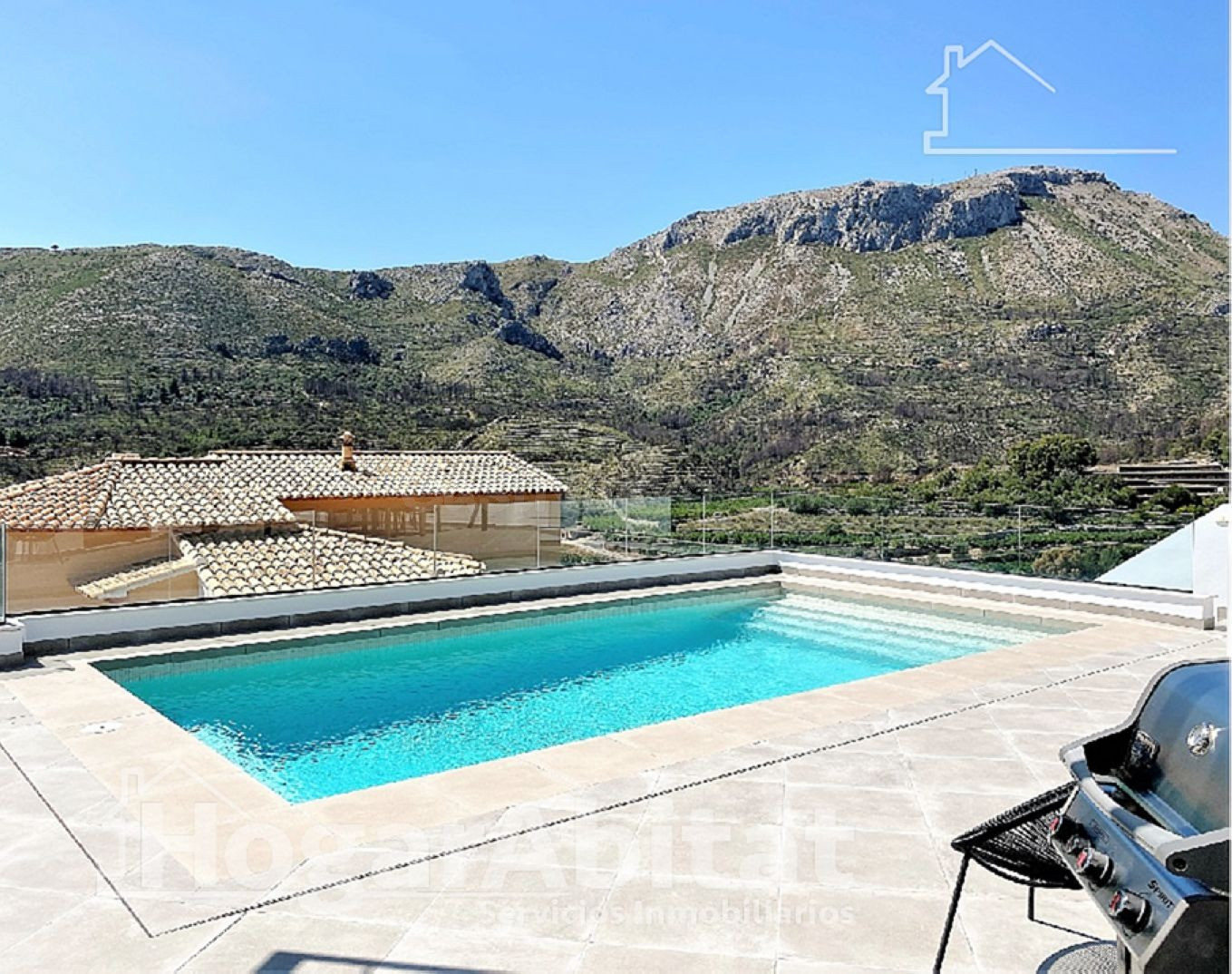 CHALET SEMINUEVO CON PISCINA, GARAJE Y VISTAS DESPEJADAS - foto 5
