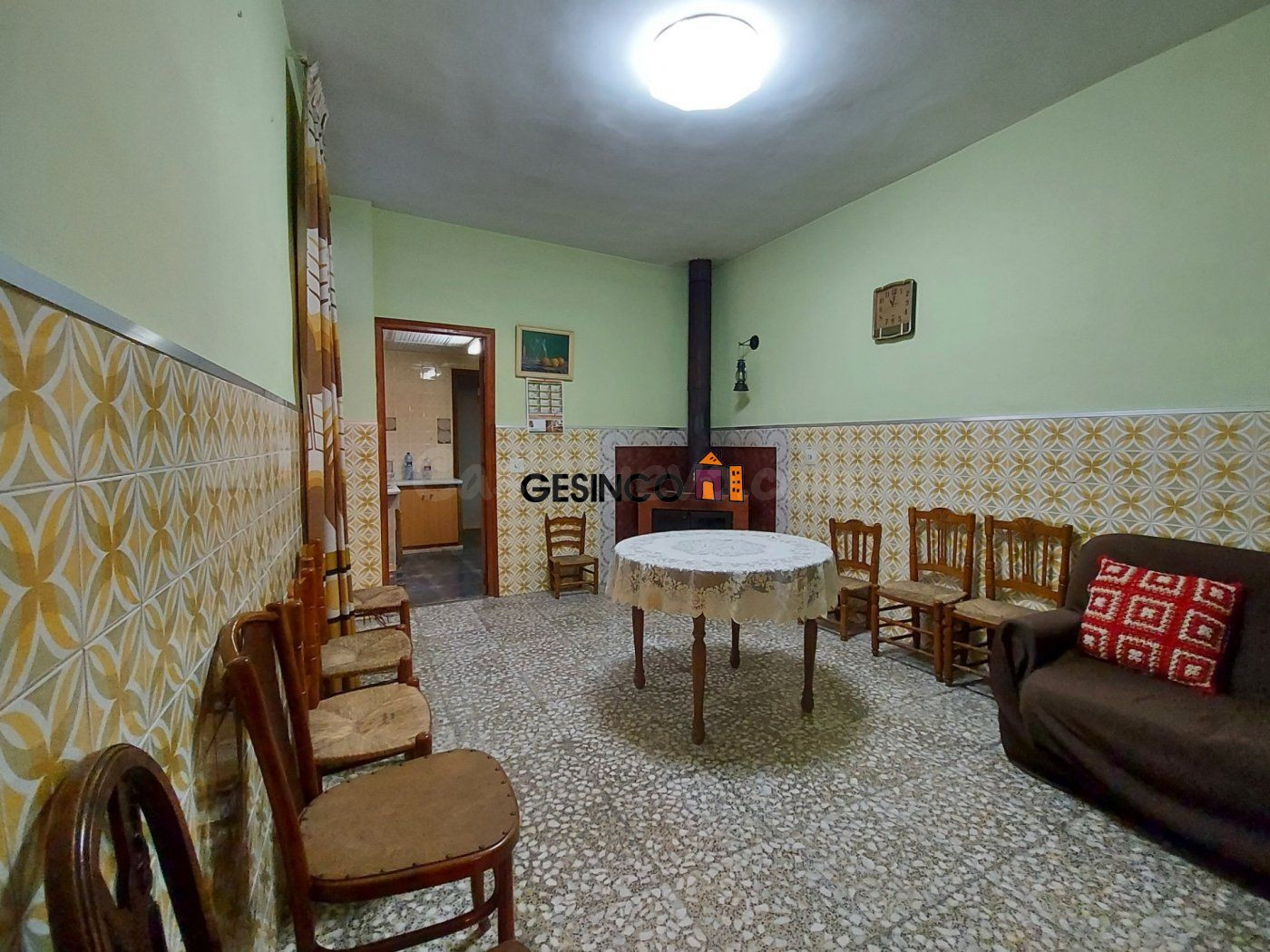 CASA DE PUEBLO CON MUCHAS POSIBILIDADES ¡¡NEGOCIABLE!! - foto 5