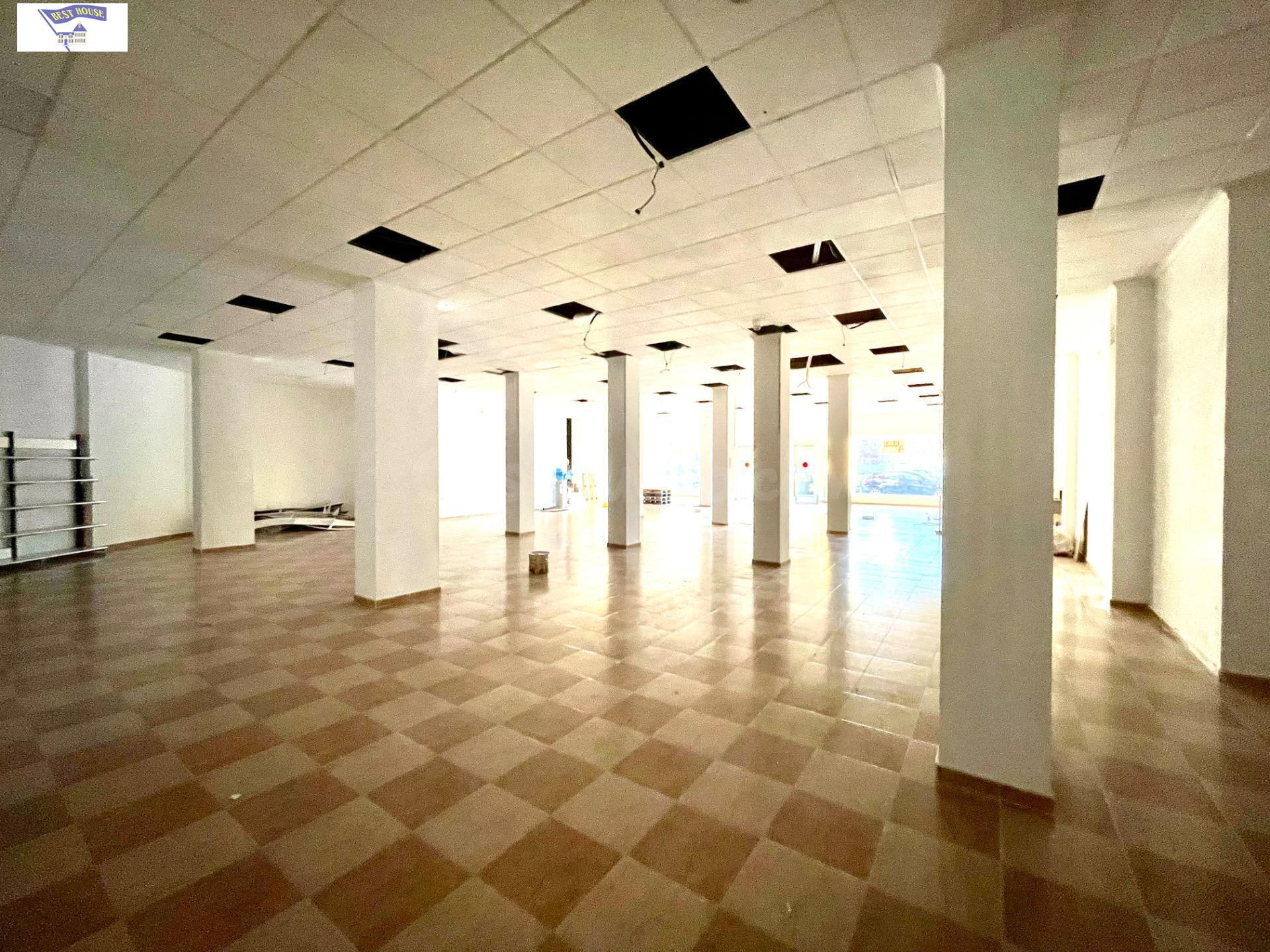 Amplio Local Comercial en Alquiler - Excelente Oportunidad p - foto 4