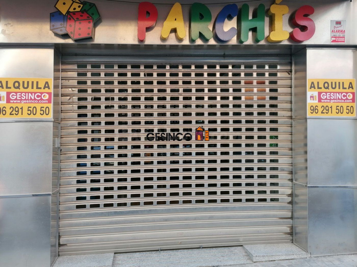 LOCAL COMERCIAL TOTALMENTE ACONDICIONADO