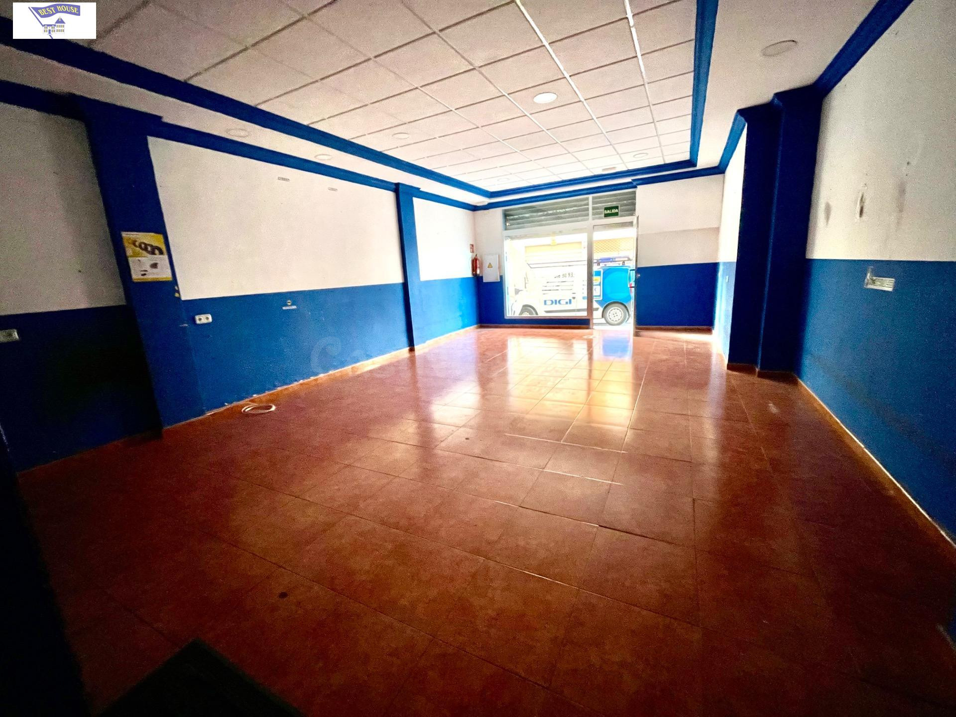 Local comercial 60m² en alquiler - Hospital - foto 5