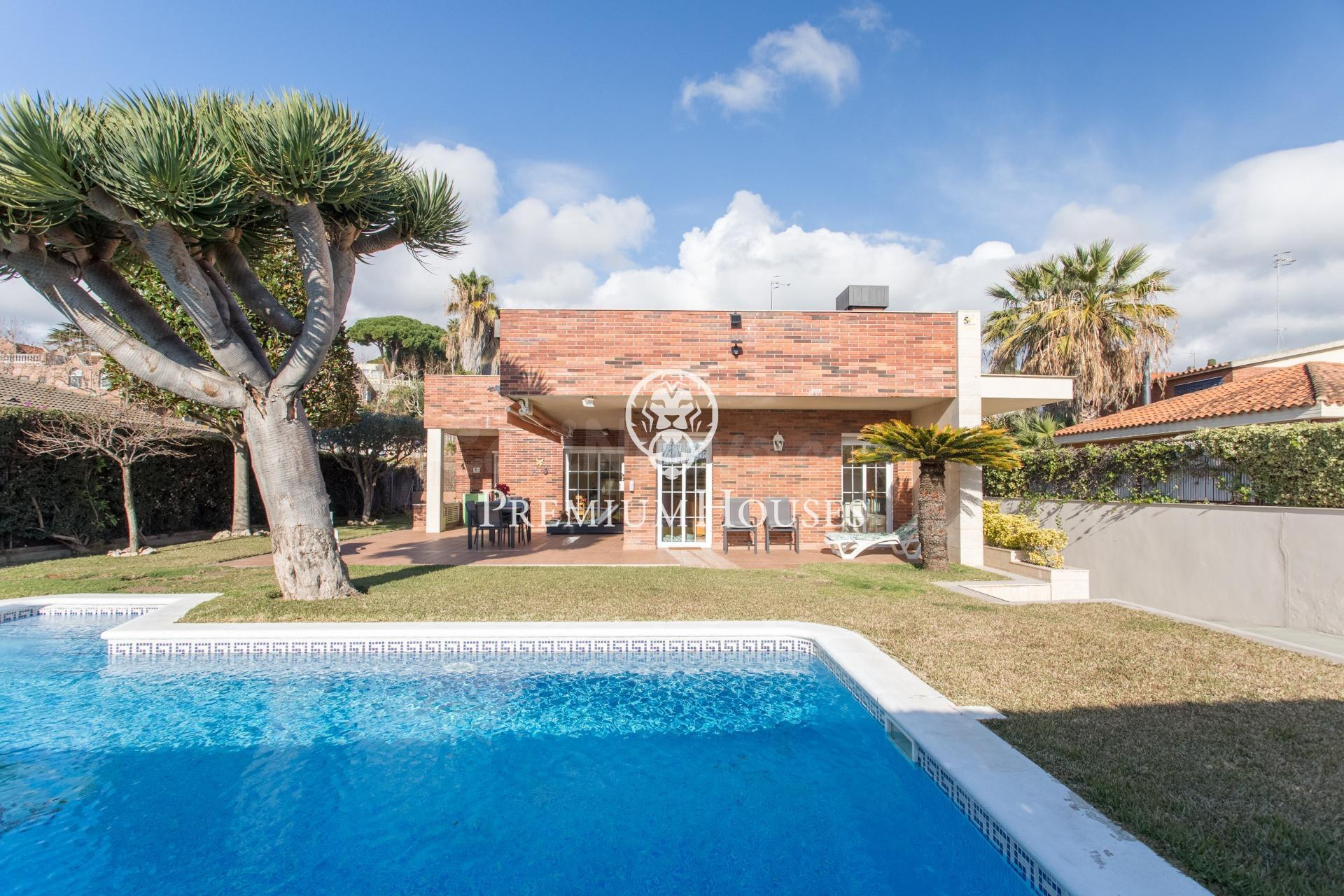 Casa independiente cerca de la playa de Sant Vicenç de Monta - foto 2