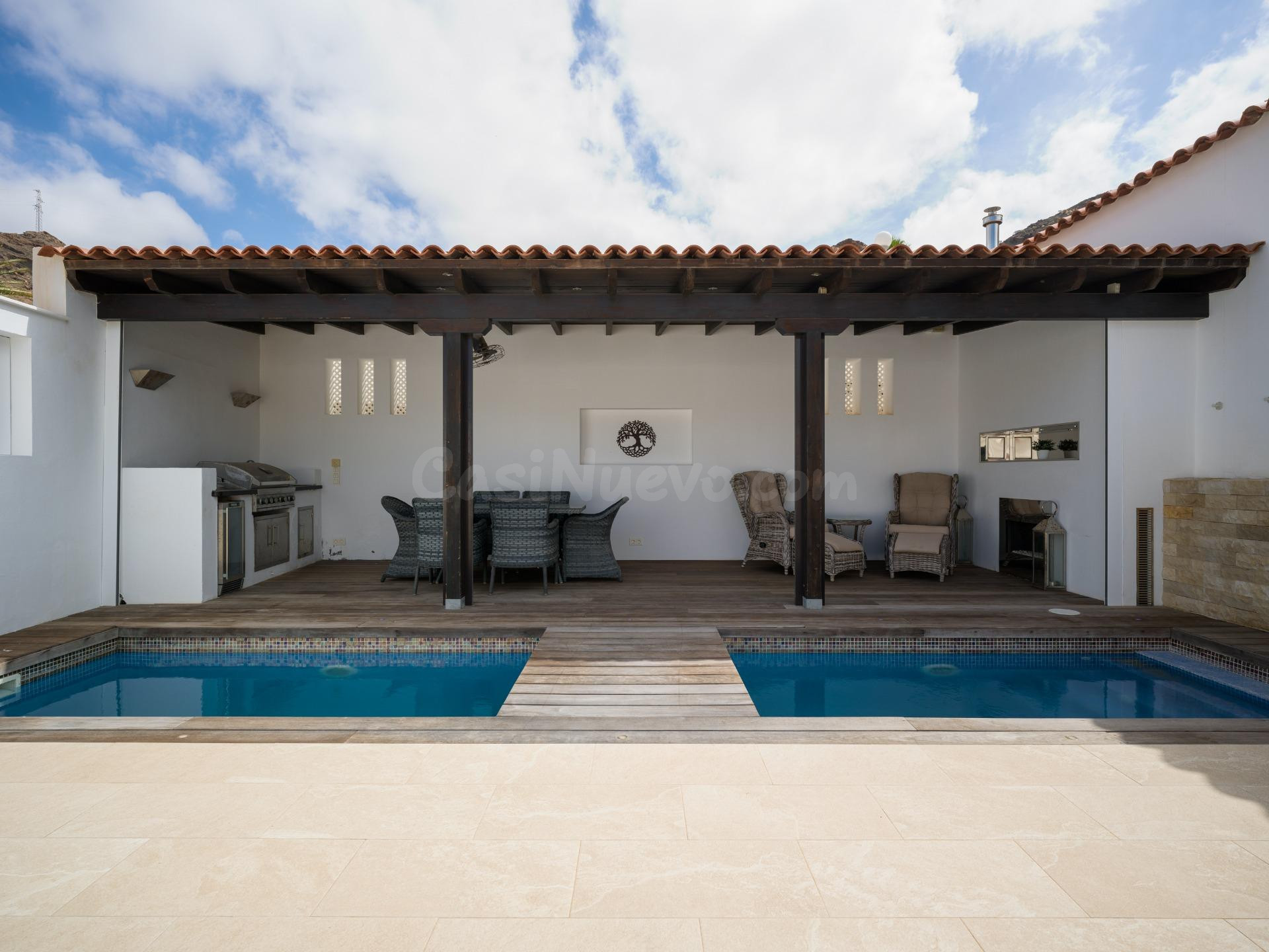 EXCLUSIVO CHALET INDEPENDIENTE CON PISCINA CLIMATIZADA EN TA - foto 4