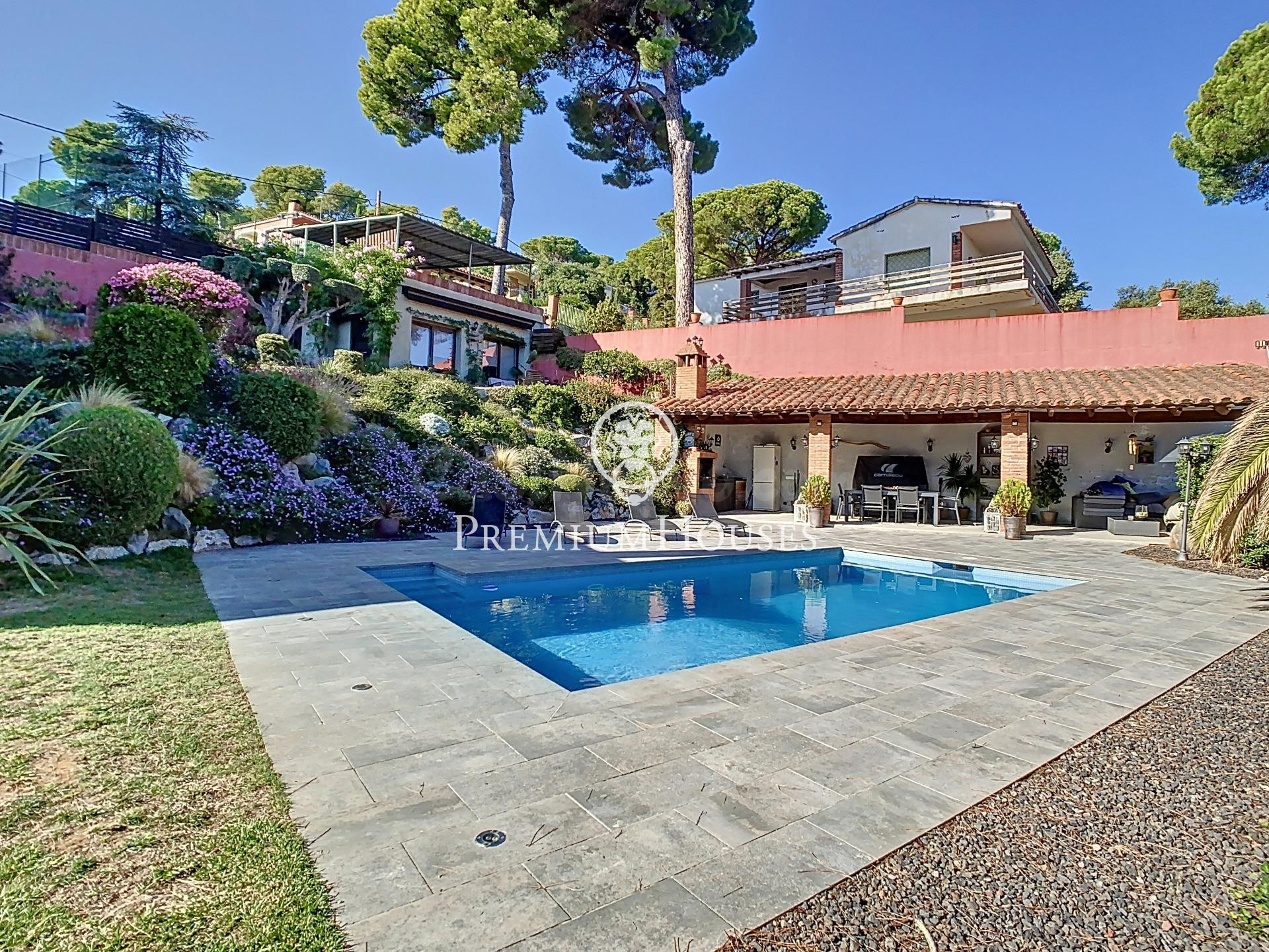 Espectacular casa en venta en Sant Cebrià de Vallalta - foto 2