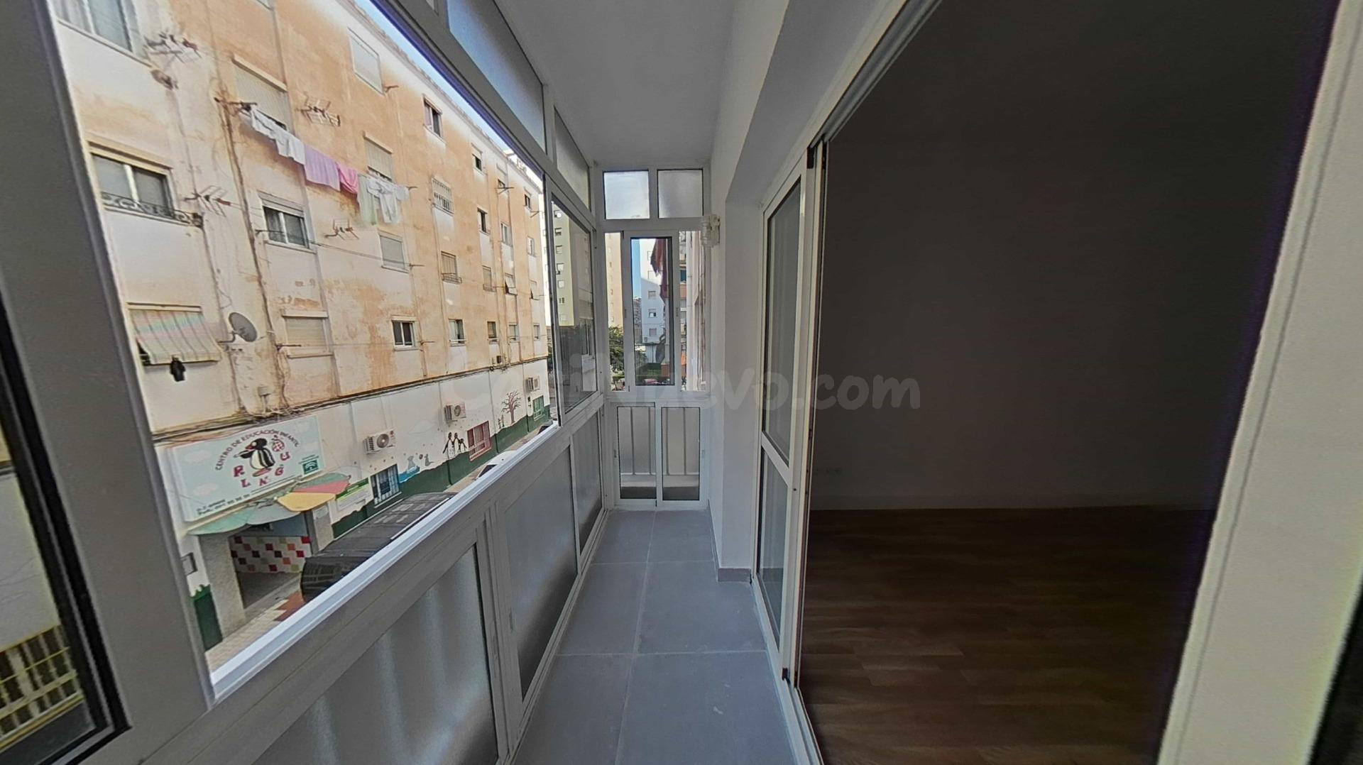 VIVIENDA ALQUILADA CON SEGUIRO DE IMPAGO EN VISTA FRANCA V6 - foto 3