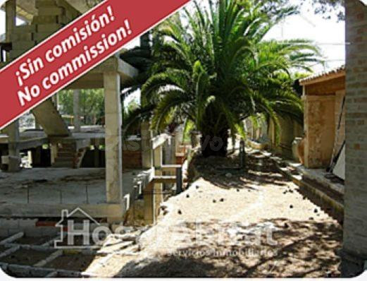 CHALET PARA TERMINAR A TU GUSTO CON PISCINA