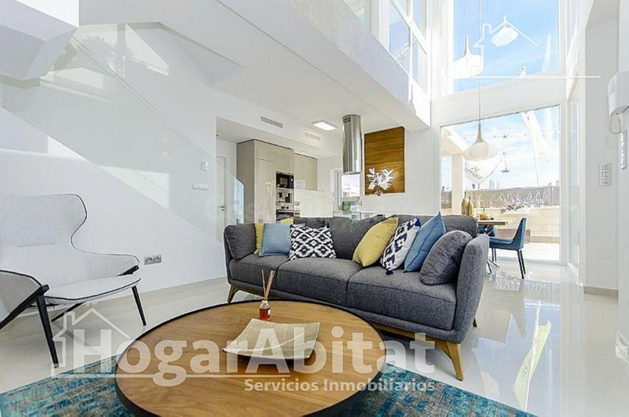 MARAVILLOSO CHALET CON JARDÍN, PISCINA Y GARAJE - foto 5
