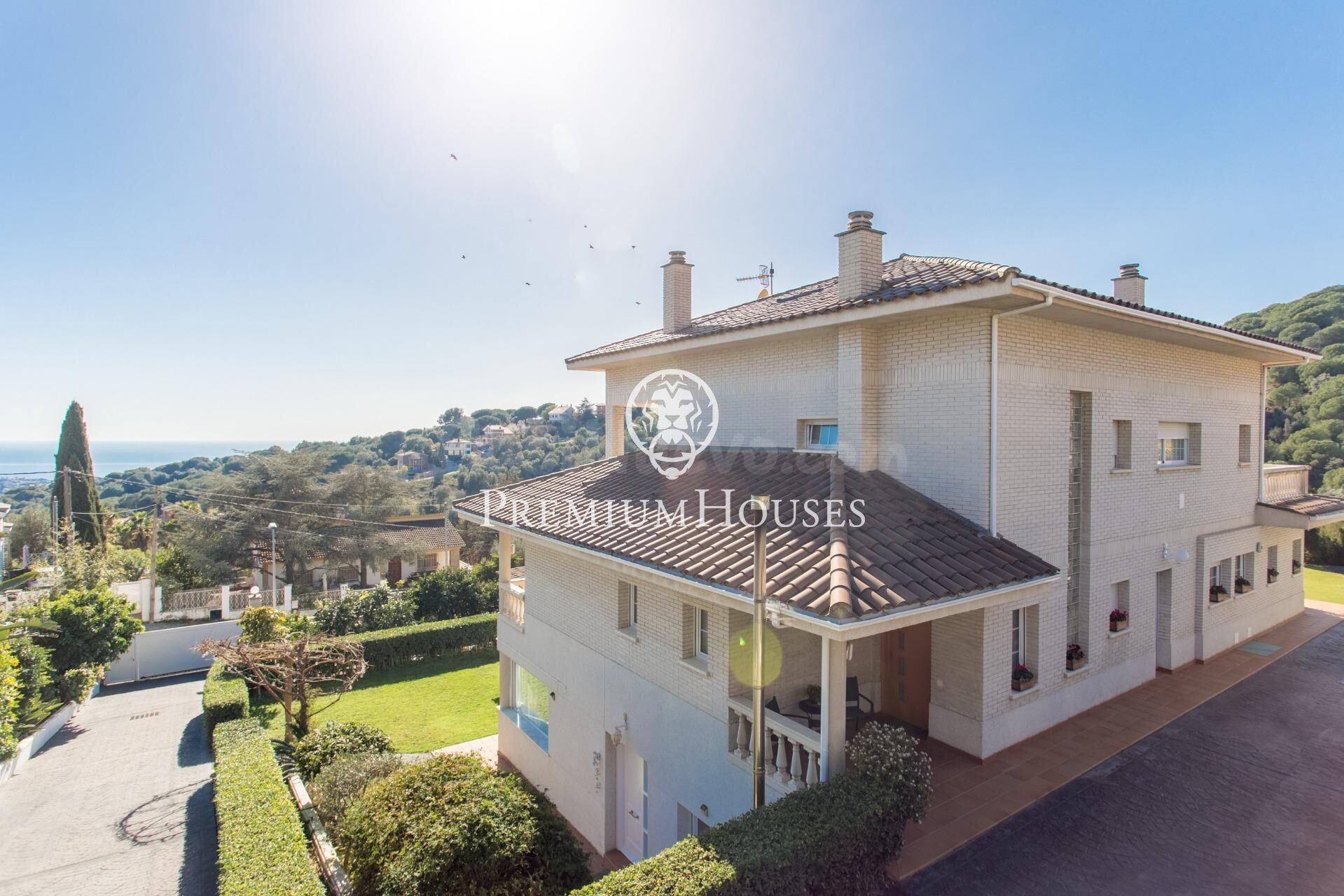Espectacular casa en venta en Alella con piscina y vistas al - foto 5